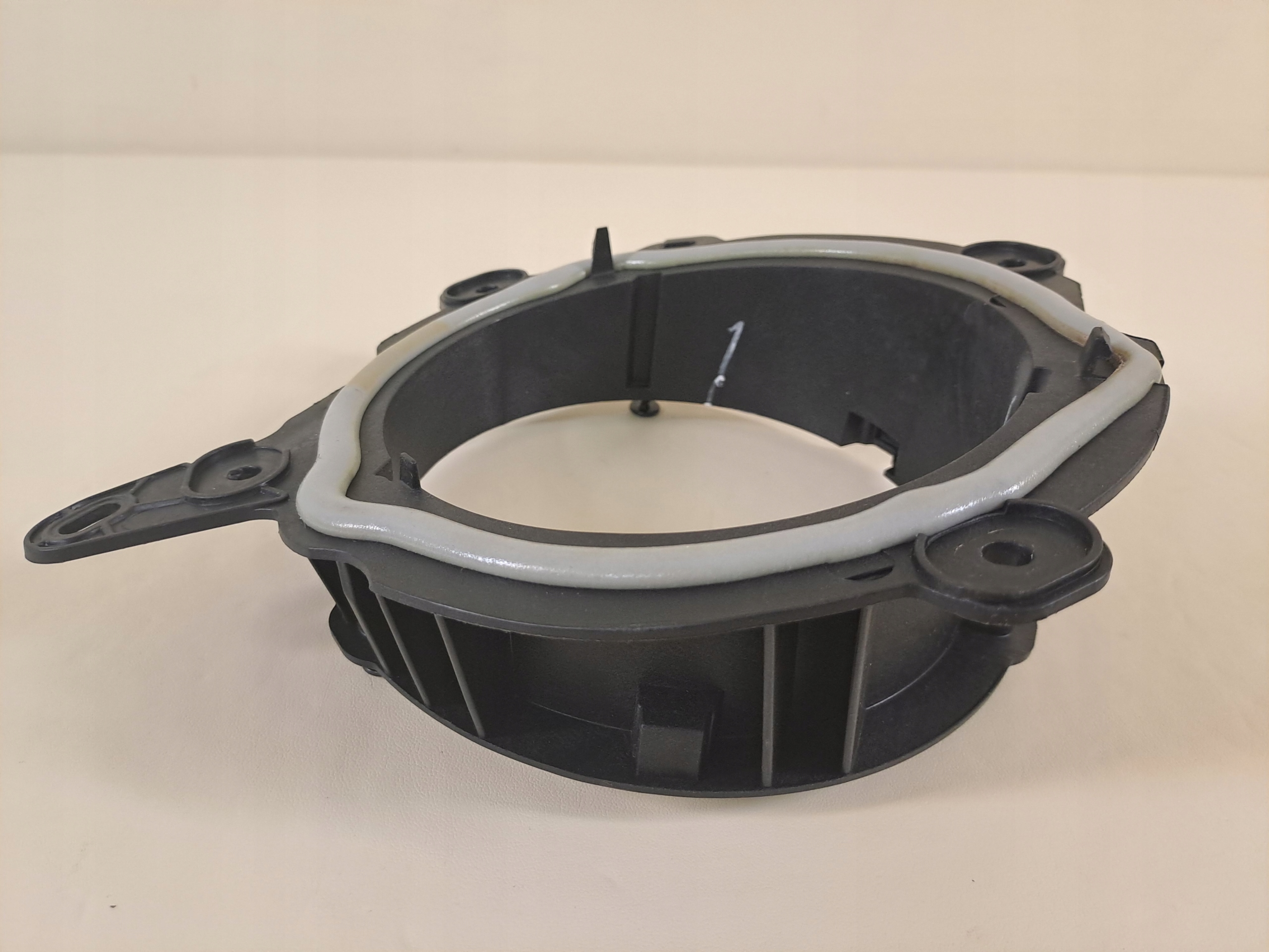 CORSA F 21 console frame of the speaker door left front