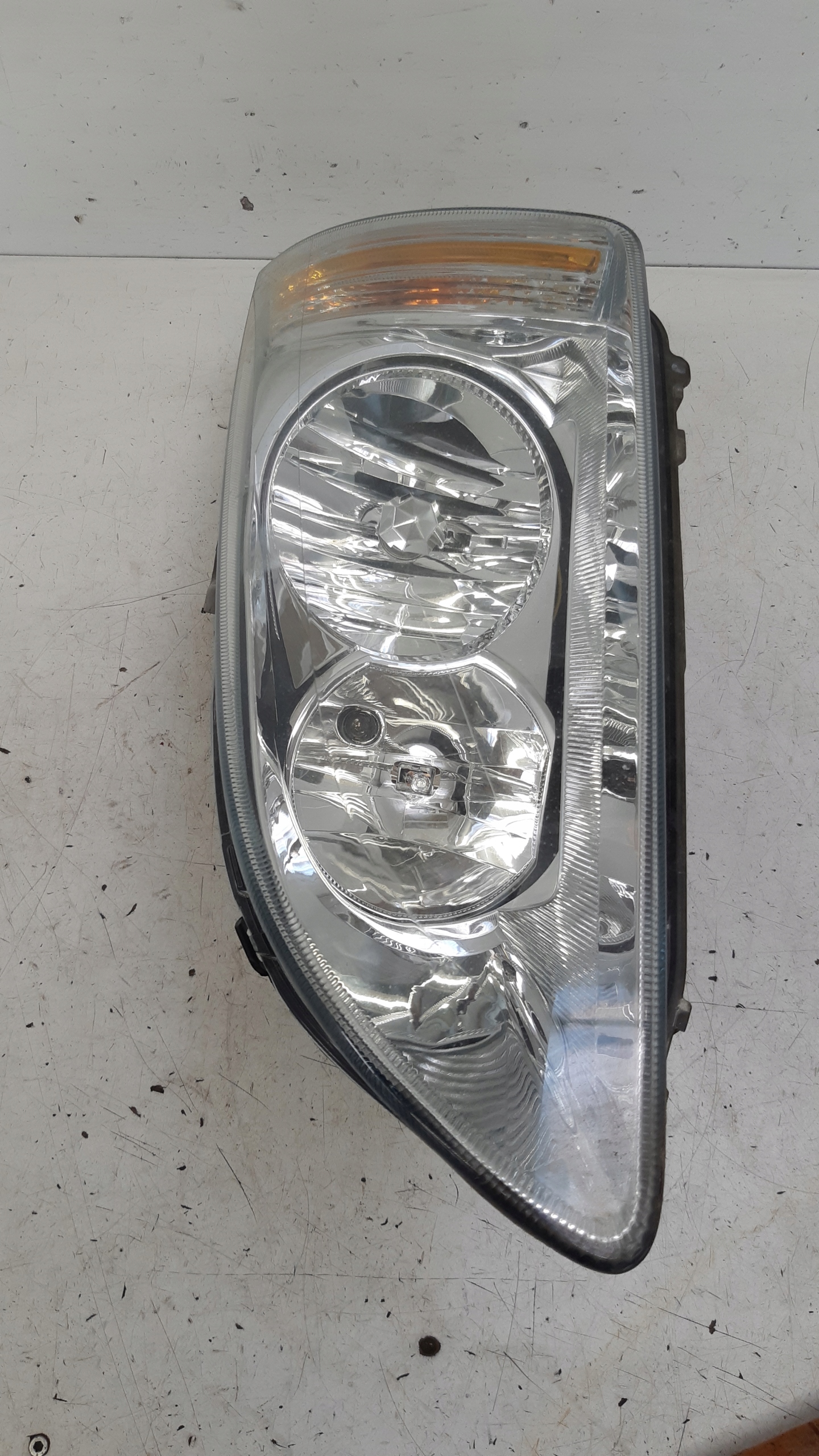 light left front europa Ford Focus MK2
