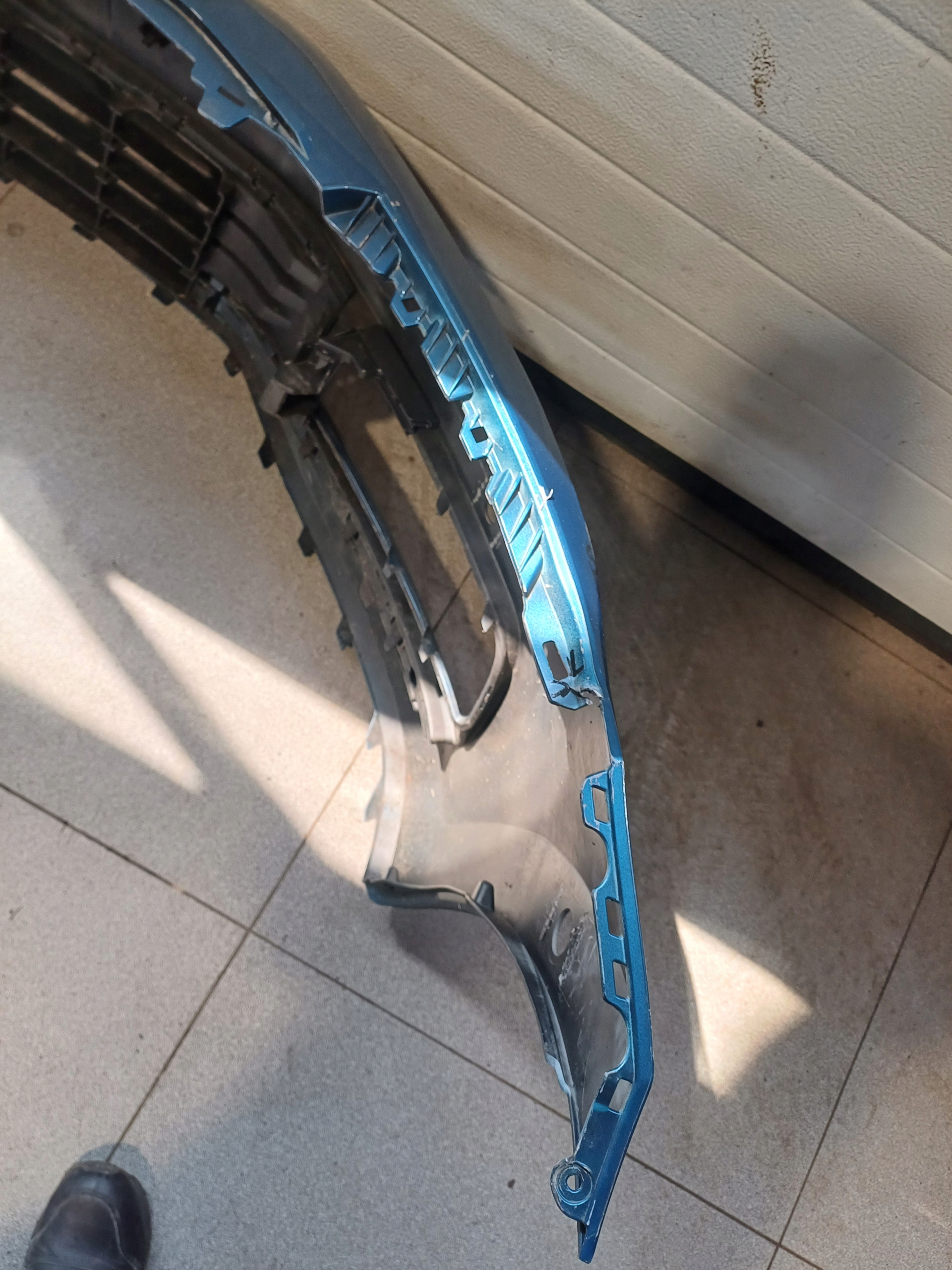 bumper front front VW TOURAN 3 III 5TA 5TA807221A-L 6 X PDC