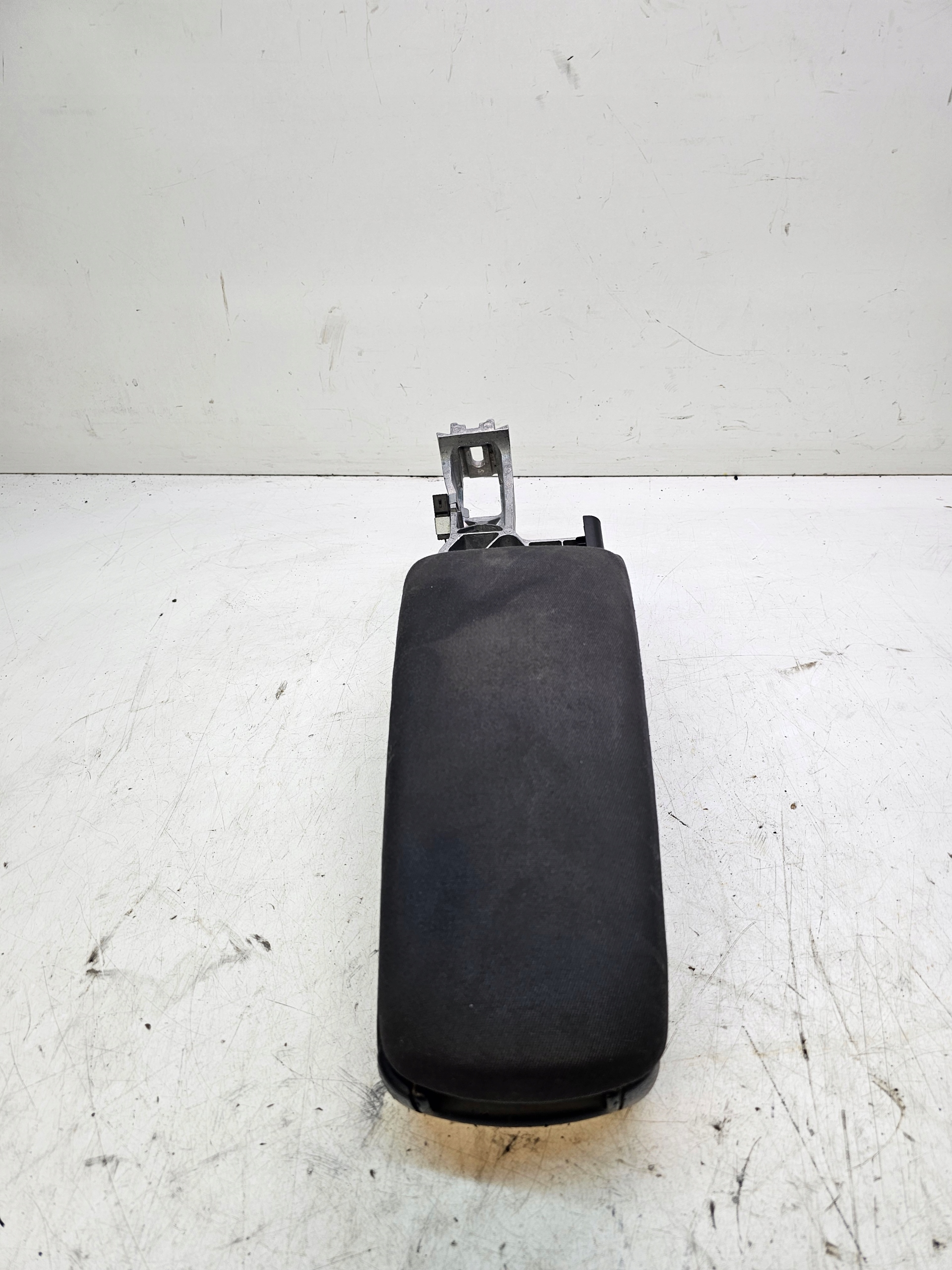 armrest front AUDI A4 B6 B7 WELUR 8E0864207D