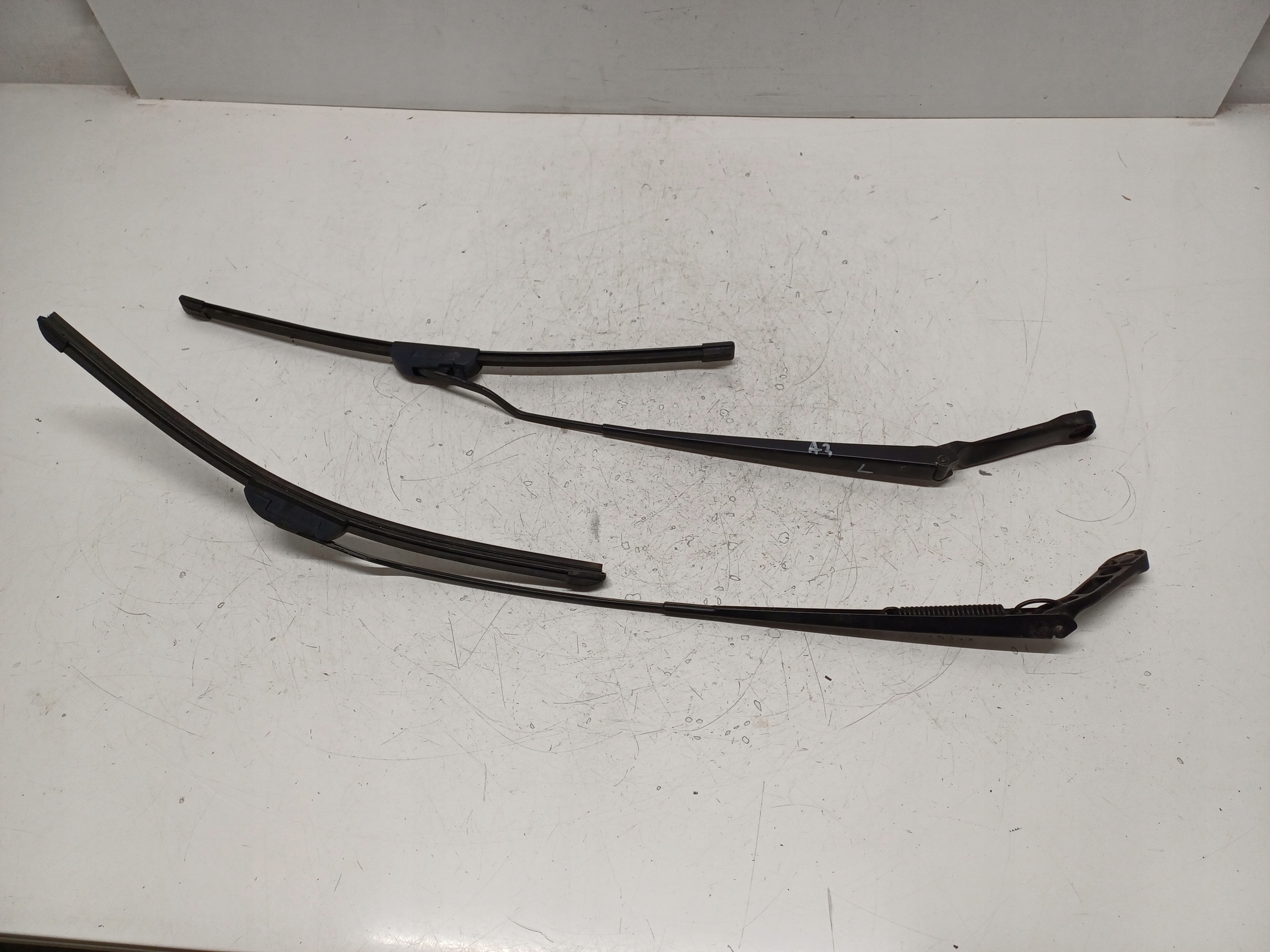 AUDI A3 8L 96-03 RAMIONA WYCIERACZEK