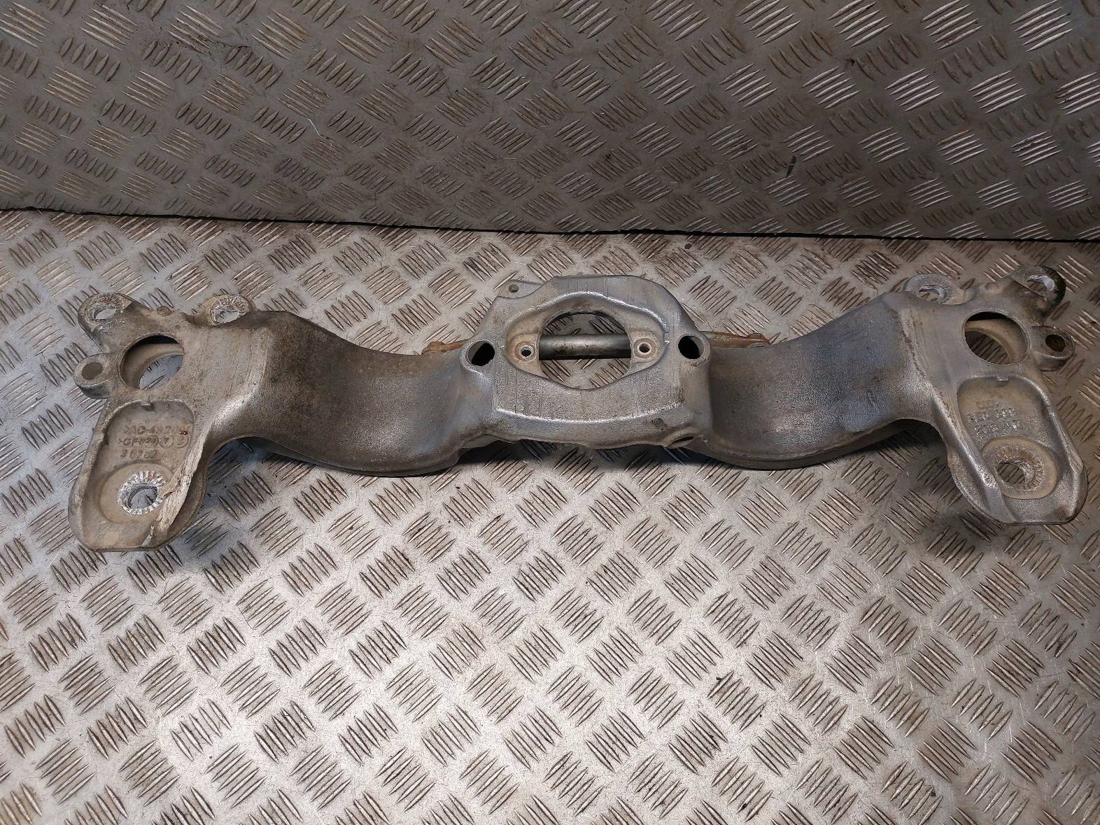Supporto cambio ingranaggi AUTOMAT AUDI A4 B6 1.9 TDI 8E0399263AG