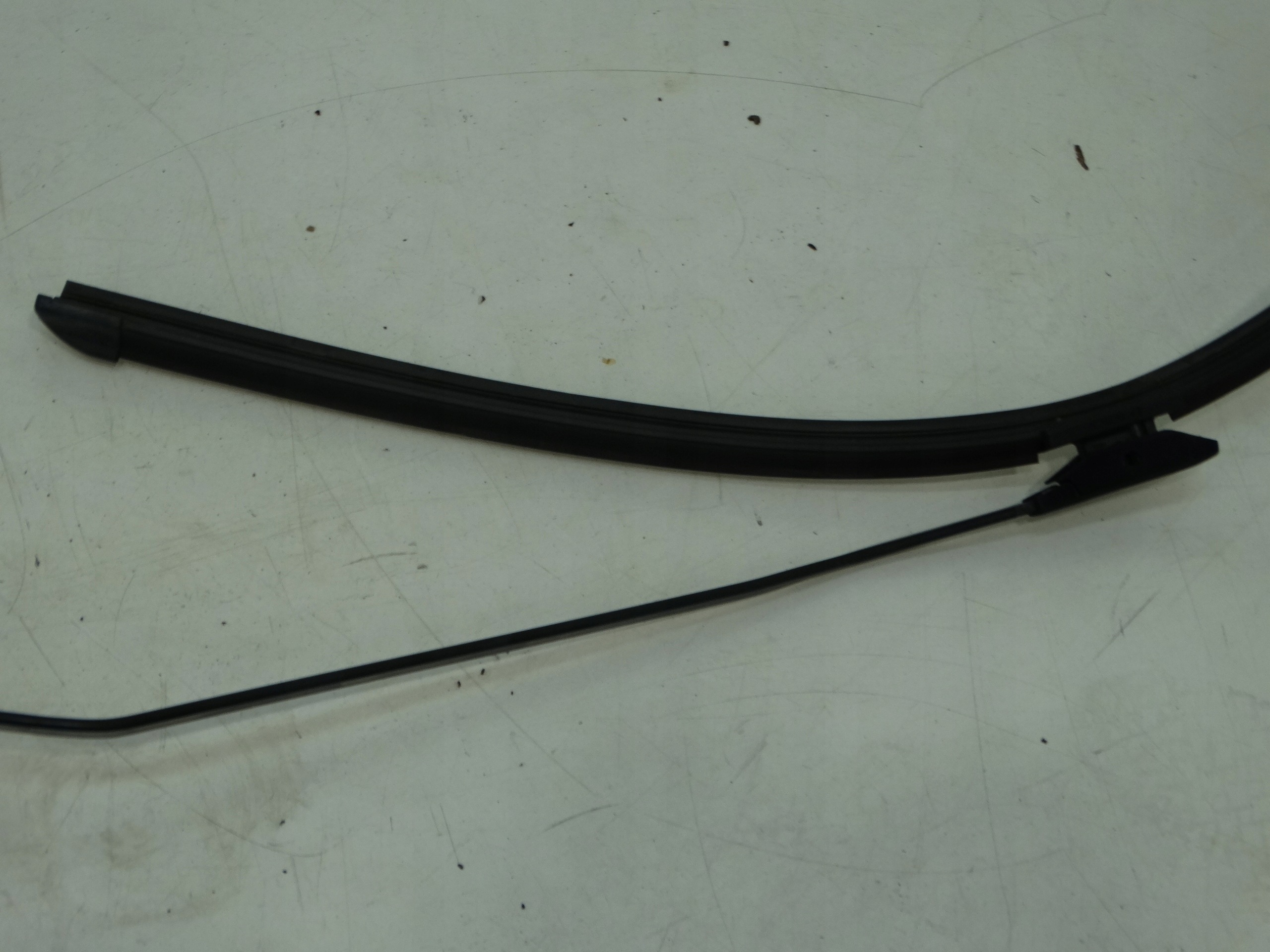 wiper arm left front RENAULT GRAND SCENIC III 288810003R