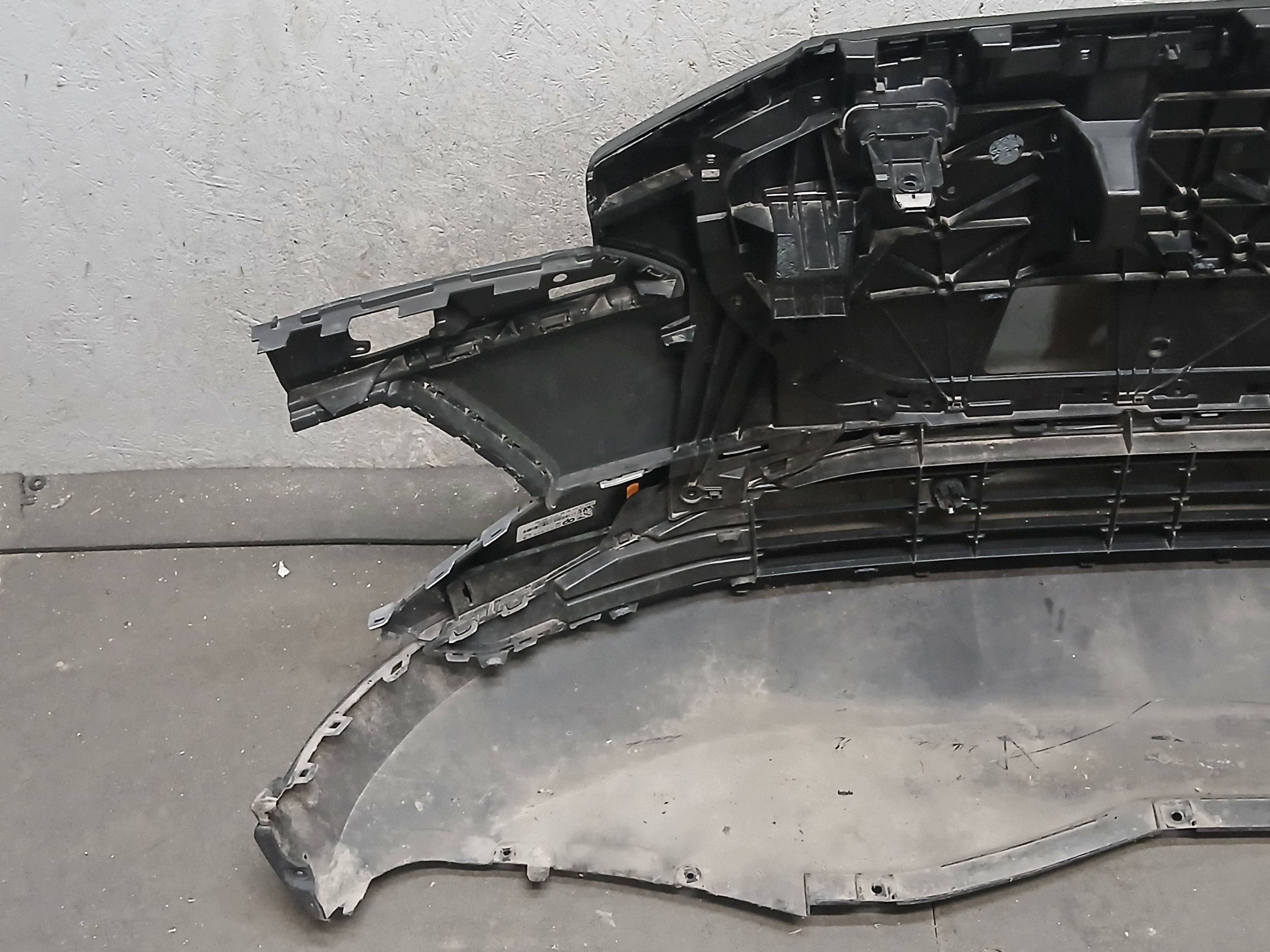 Stoßstange vorne AUDI Q4 E-TRON E TRON 89A