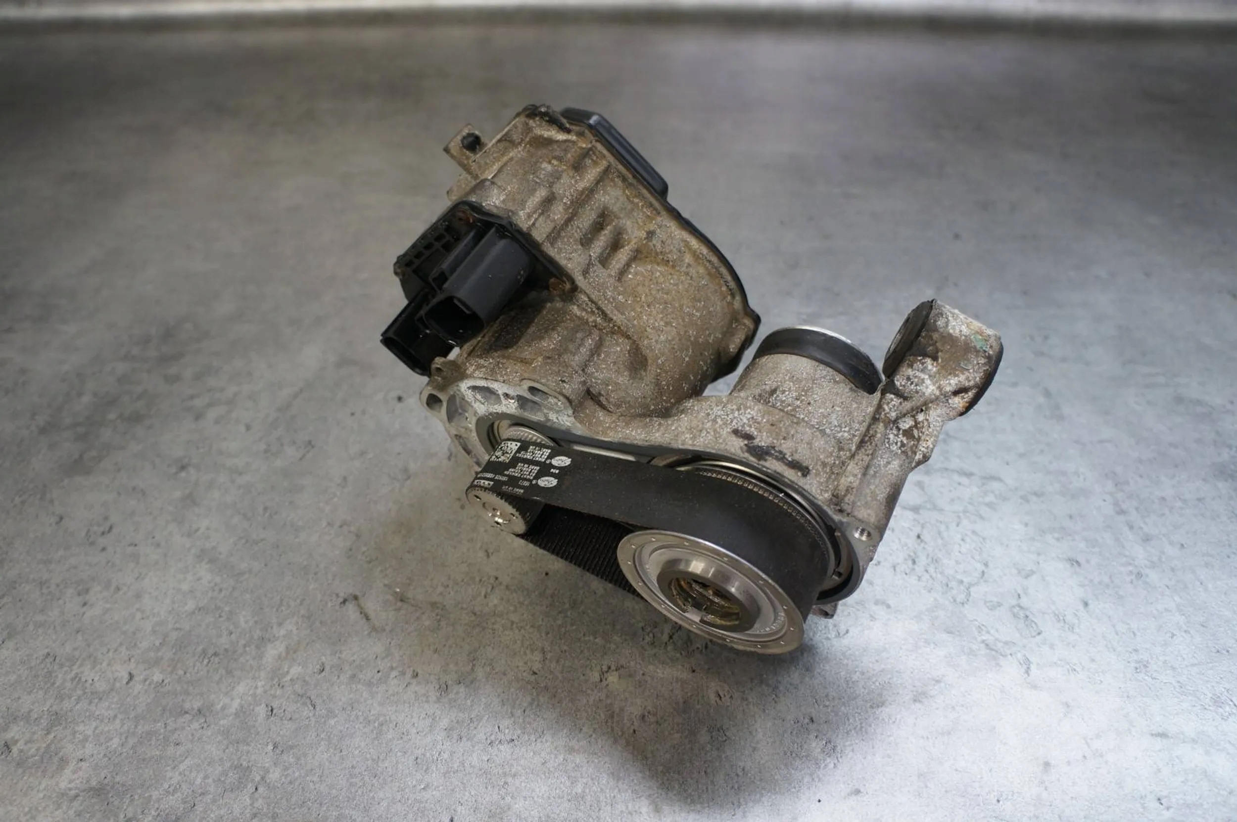 Двигатель рулевая рейка volvo V40 41516971D