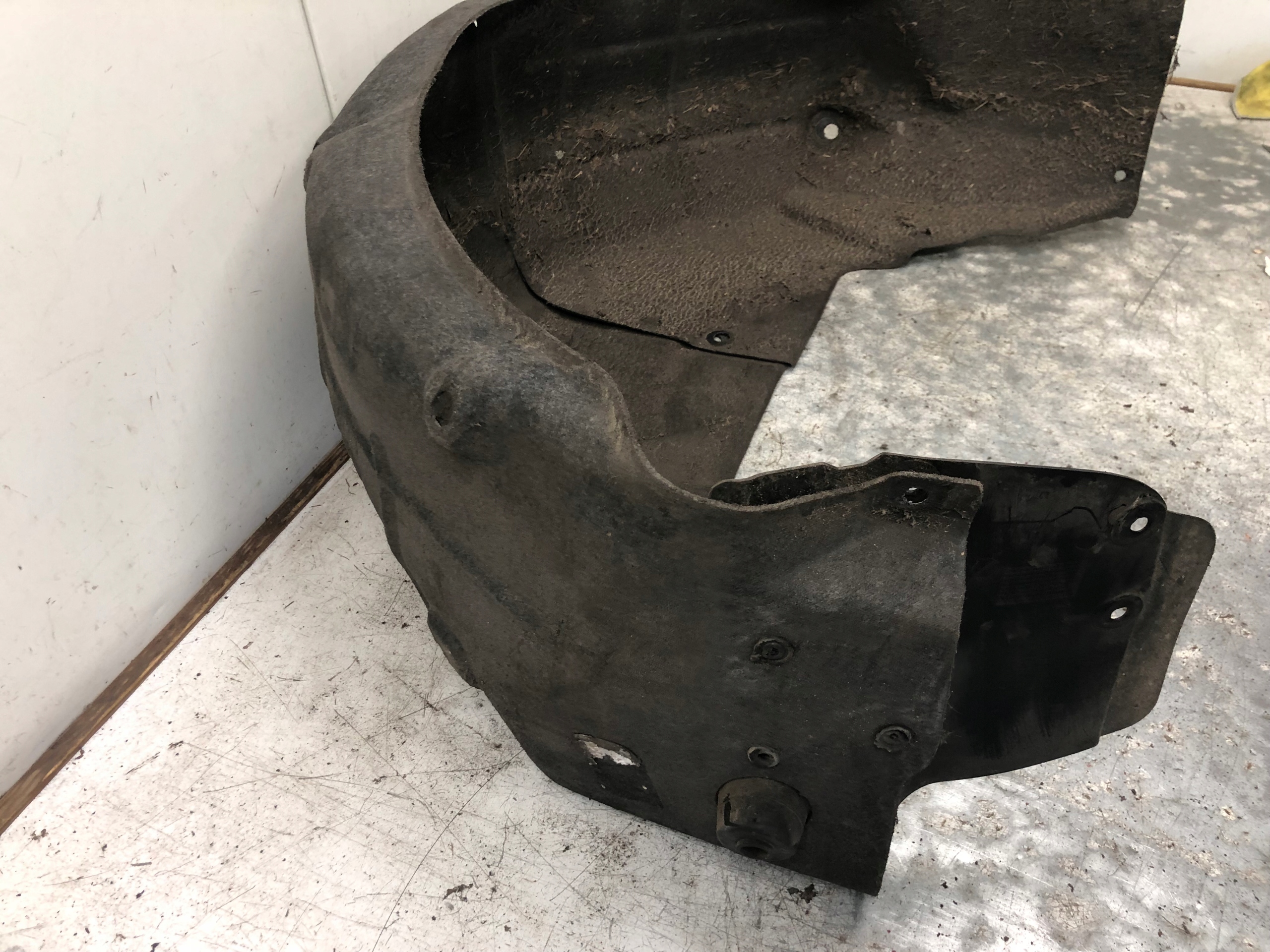 RENAULT TALISMAN sedan complete mudguard left rear part