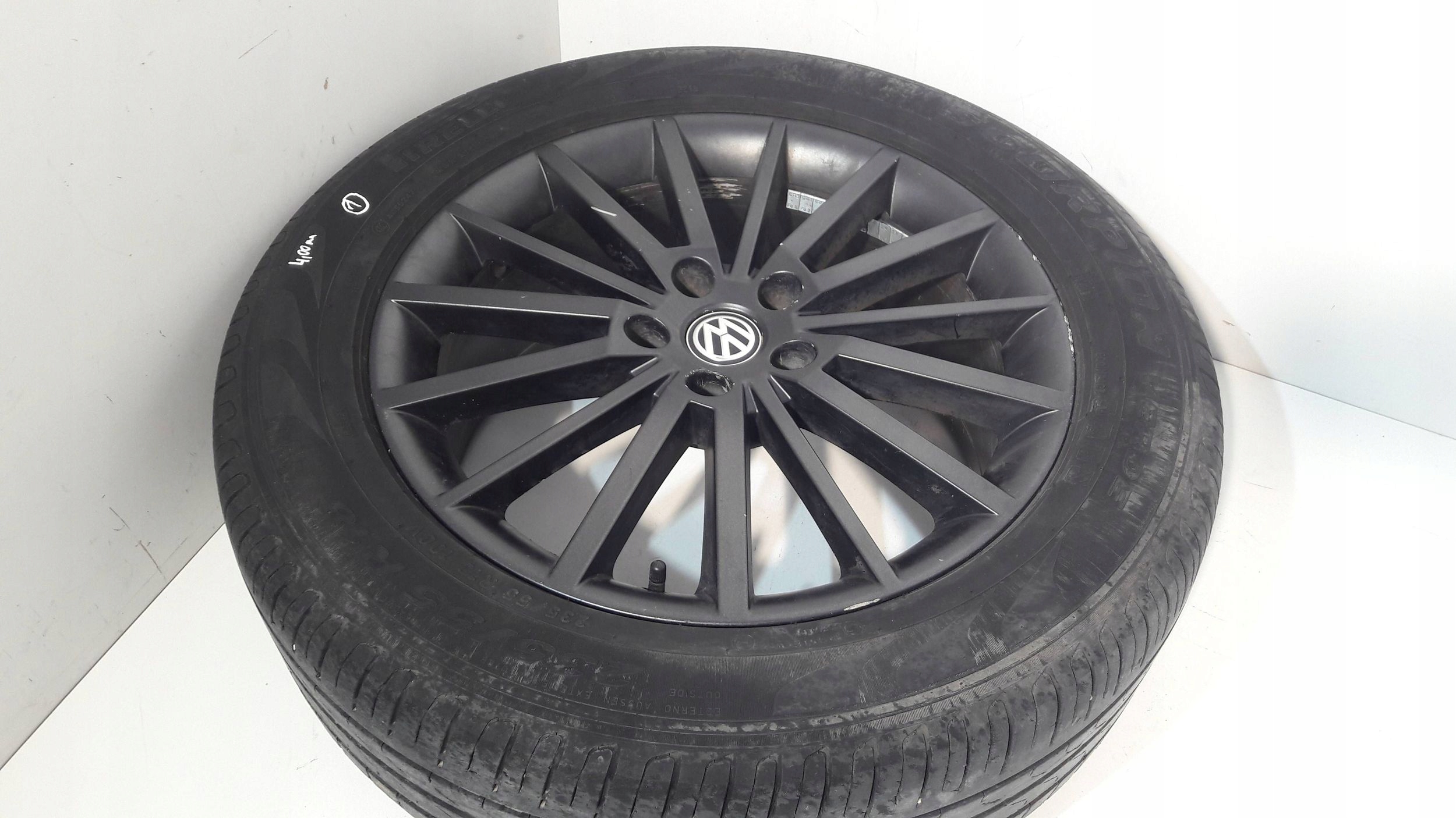 Volkswagen PASSAT B7 discs aluminium R18 5E0601025K