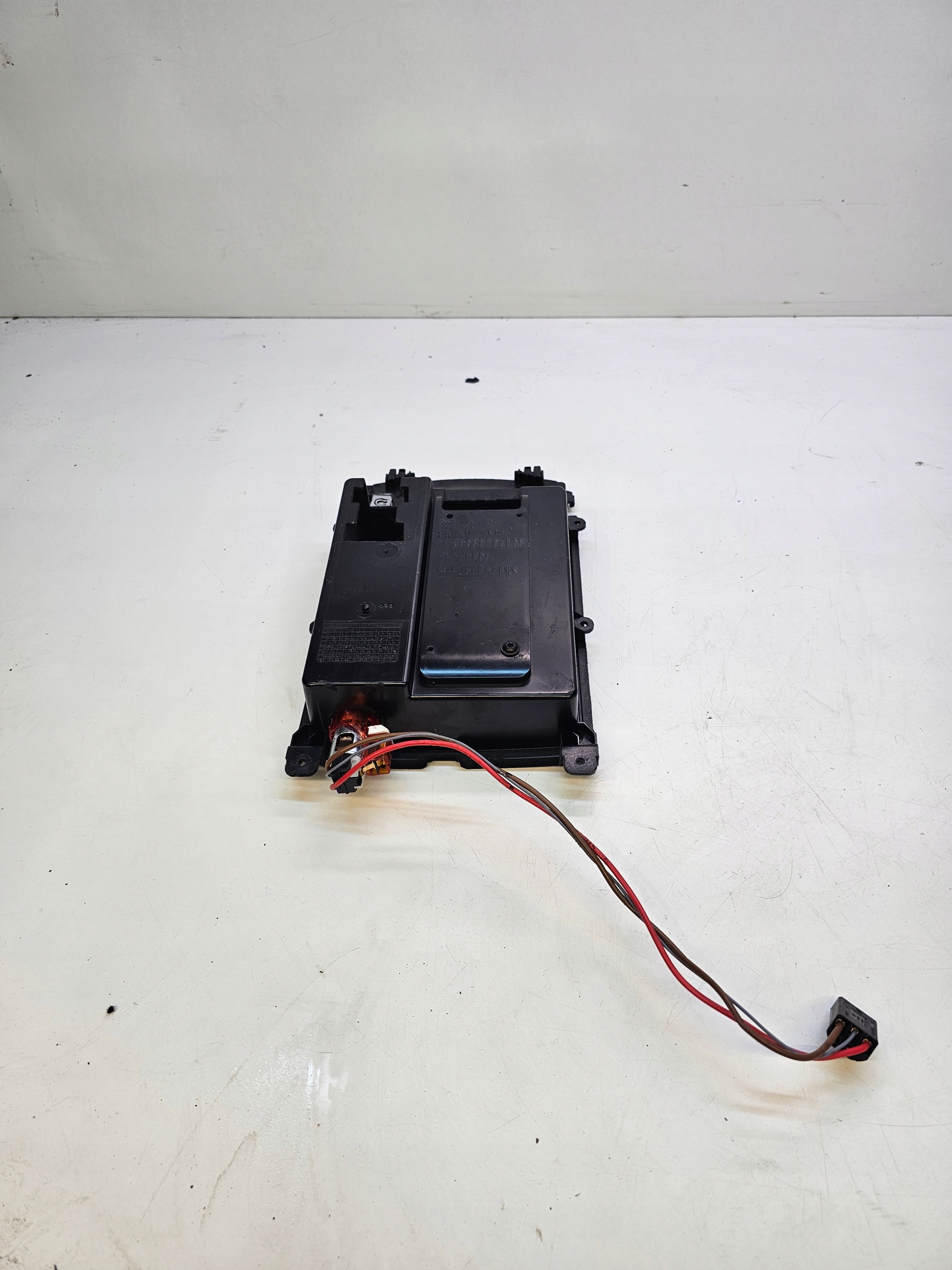 passenger compartment plato TUNELU AUDI A6 C7 4G0864981C