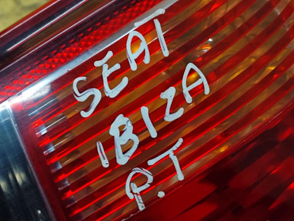 SEAT IBIZA II licht rechts heck