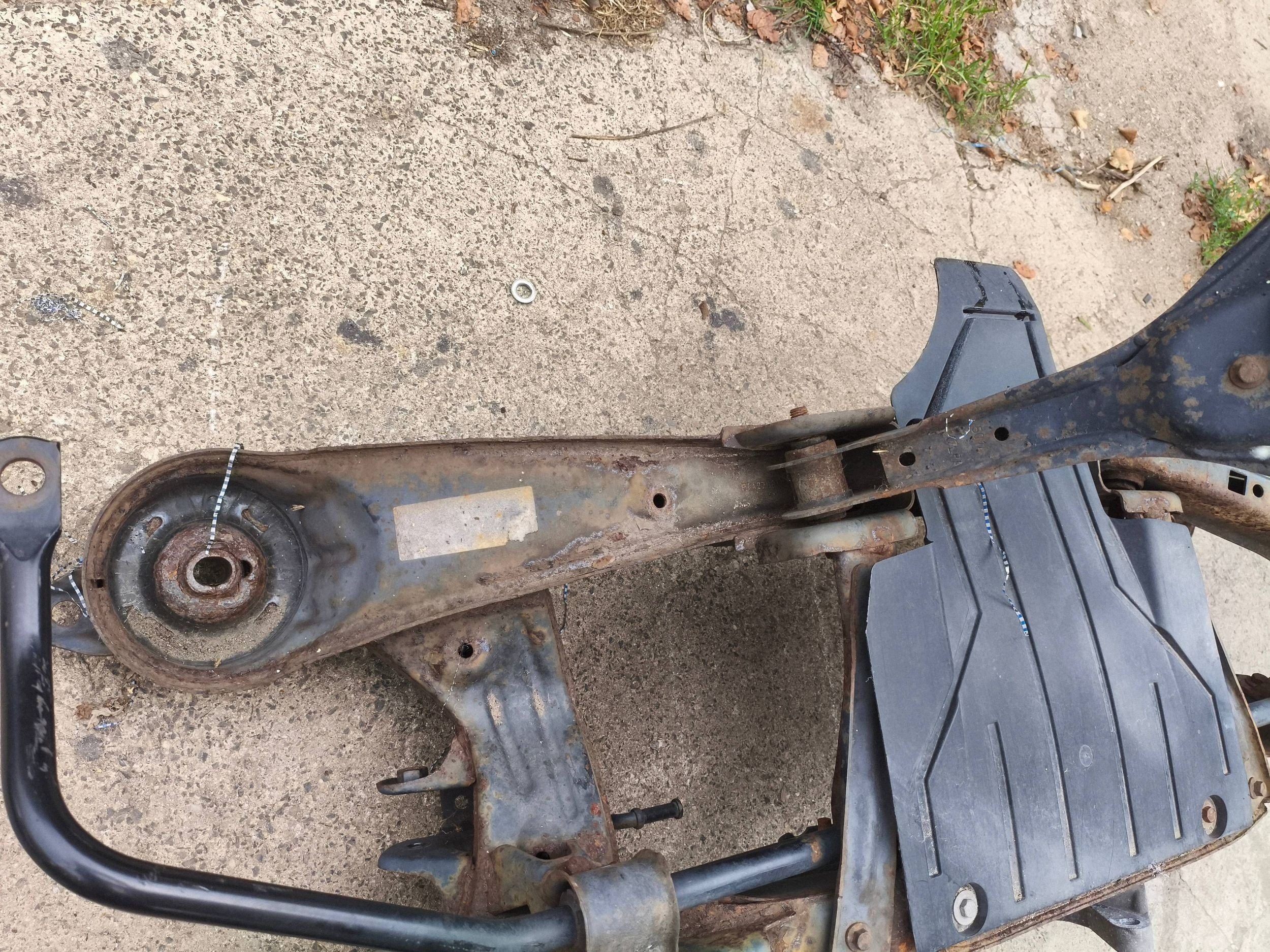 axle beam rear. subframe springing Ford Kuga MK2 4x4 AWD II 2014