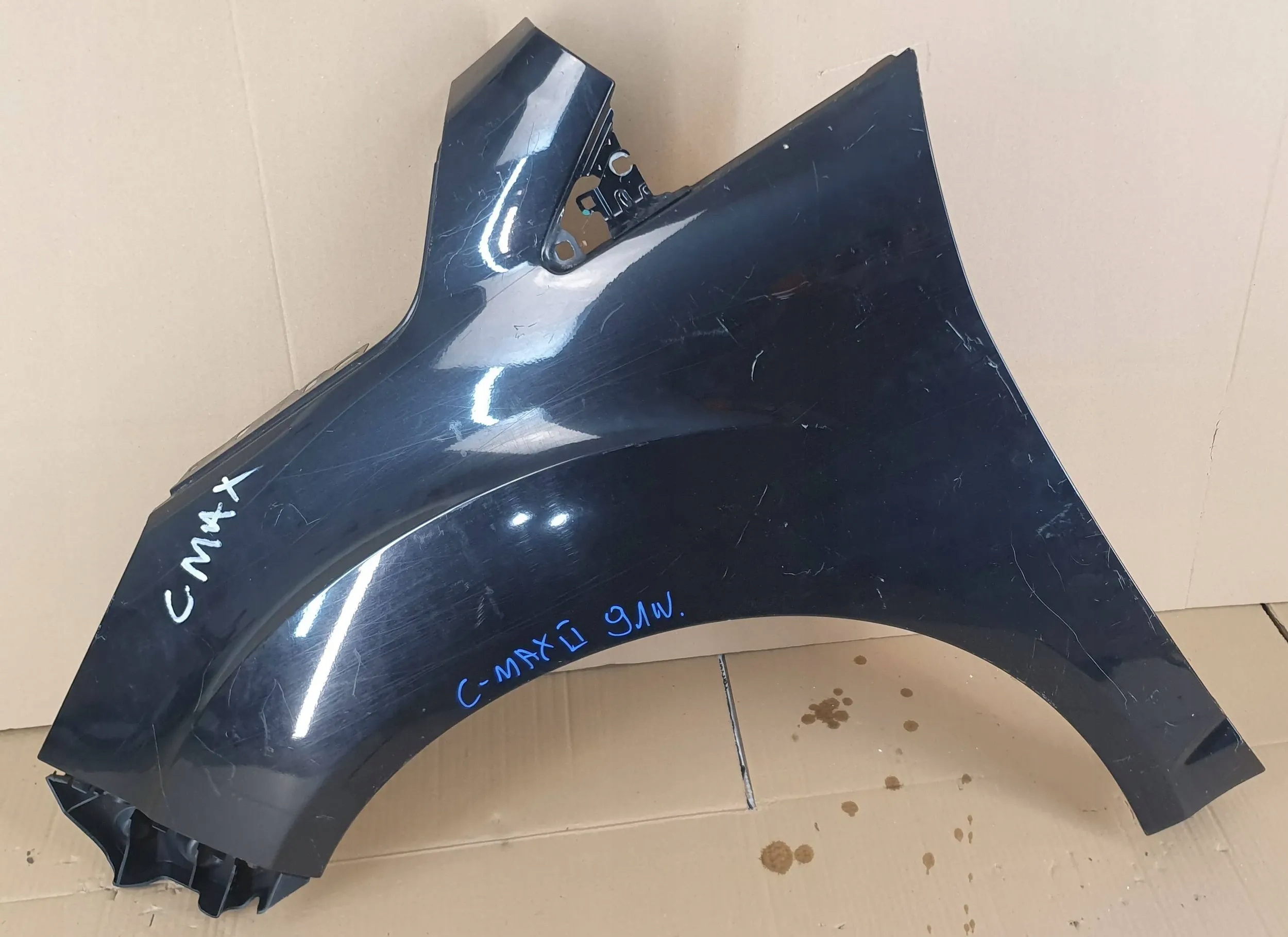 Ford C-MAX II 2 10- left fender front front $
