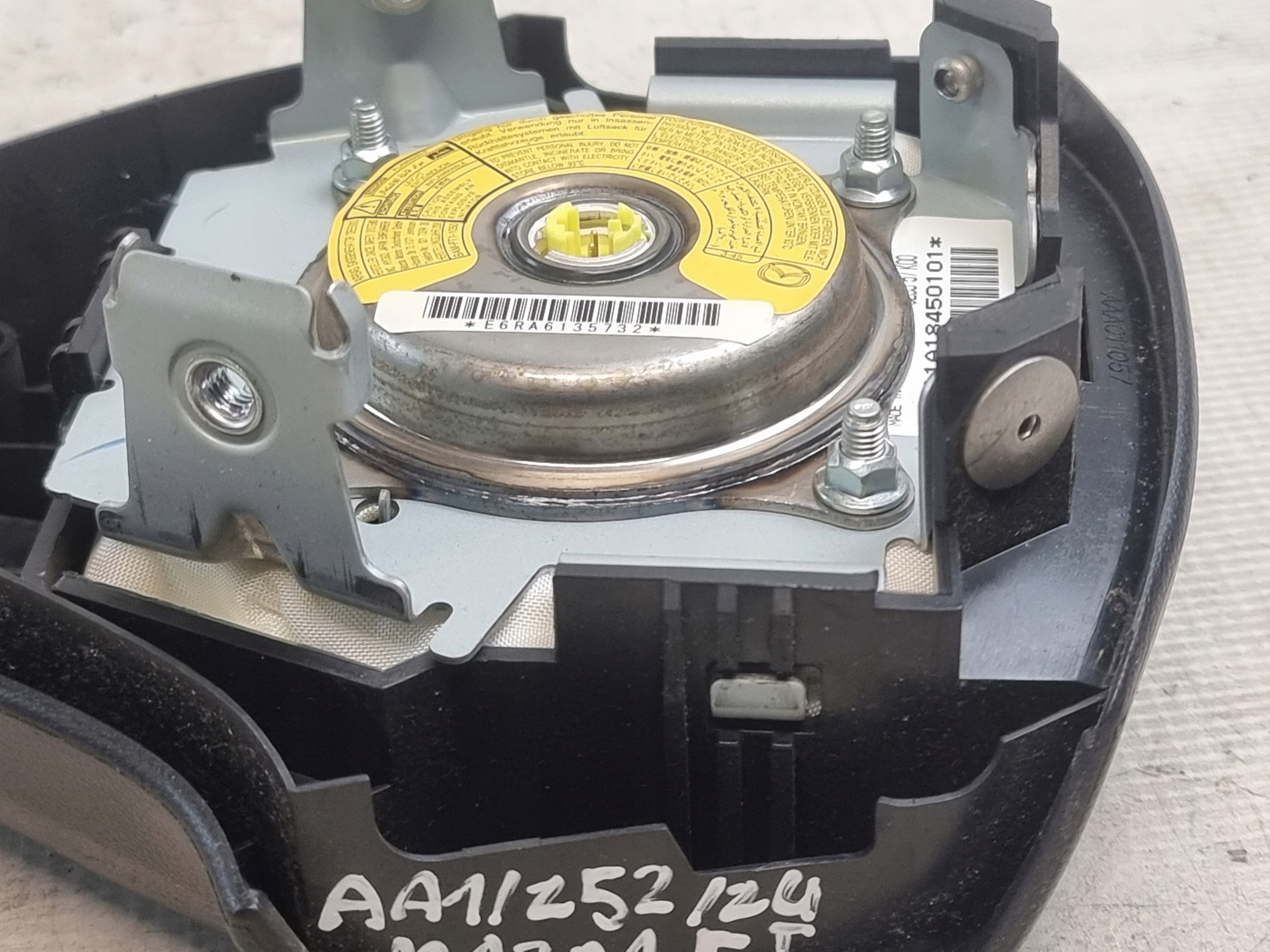подушка безопасности Airbag руля mazda 5 и 06r