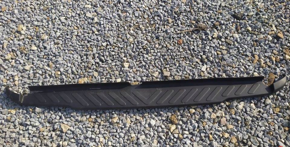 Nissan Navara d23 np300 stopień zderzaka tył