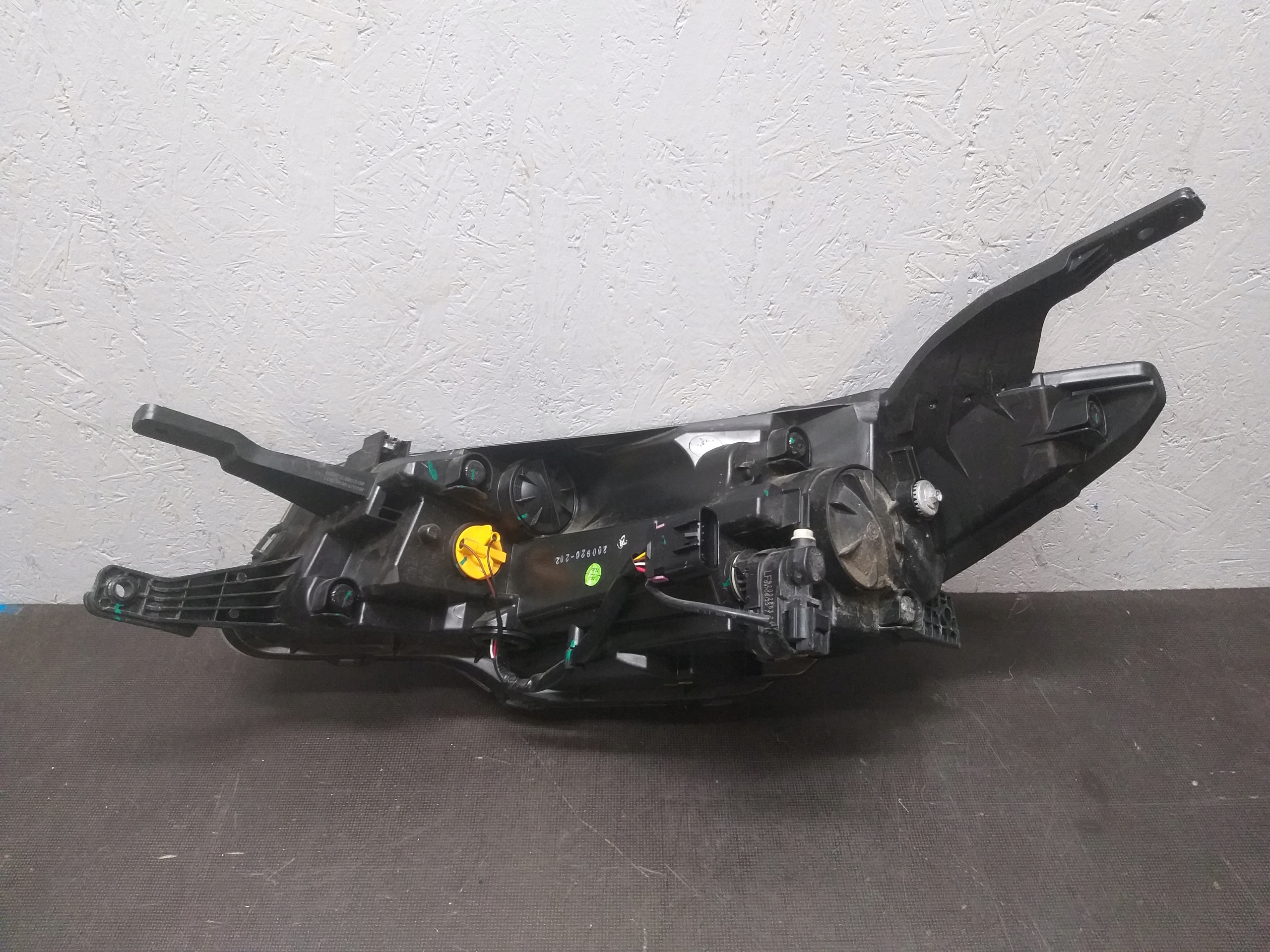 light front right MG ZS lens LED 81051-110S40