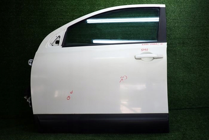 NISSAN QASHQAI and 07- door left front front KPL