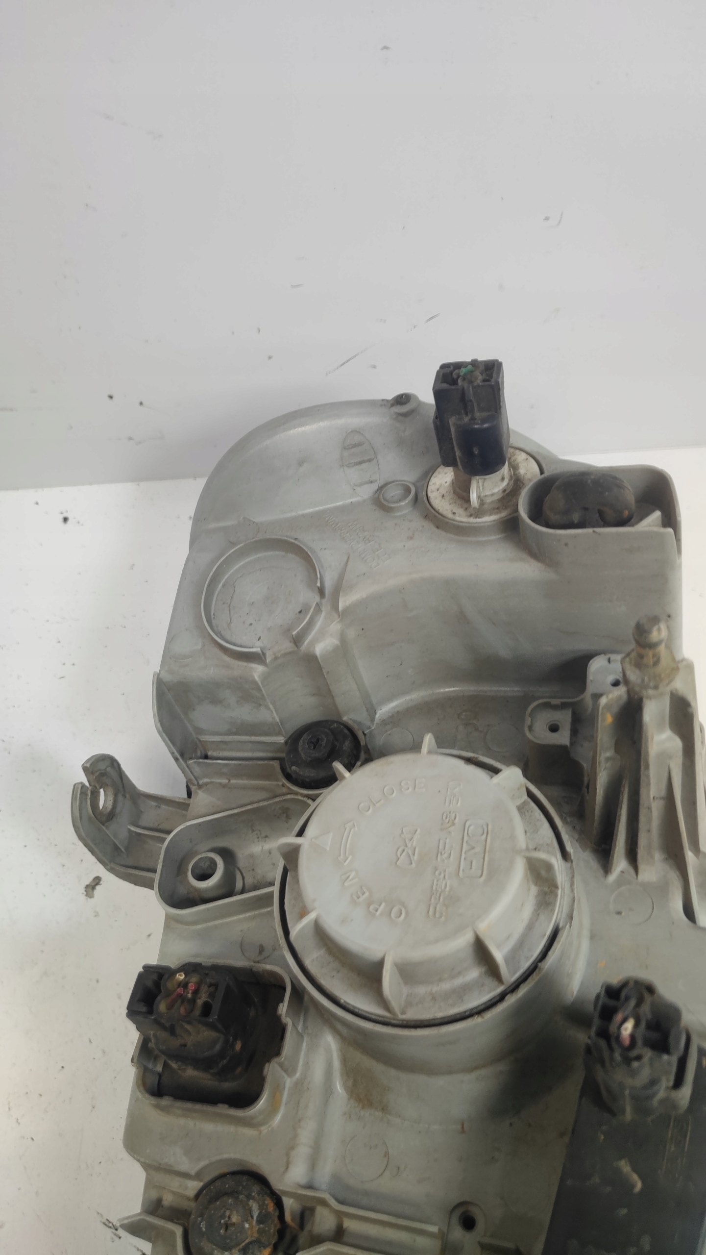 LAMPA PRAWA PRZEDNIA KIA CARNIVAL I Typ samochodu Samochody osobowe