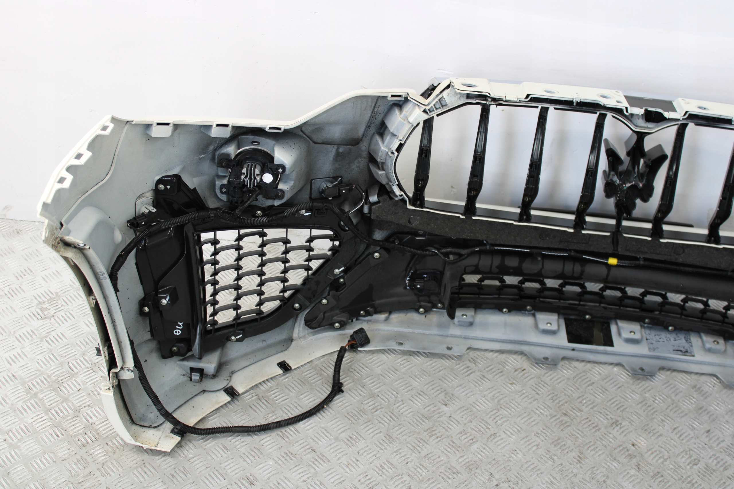 bumper front front complete 6X PDC MASERATI LEVANTE M161 GRANSPORT