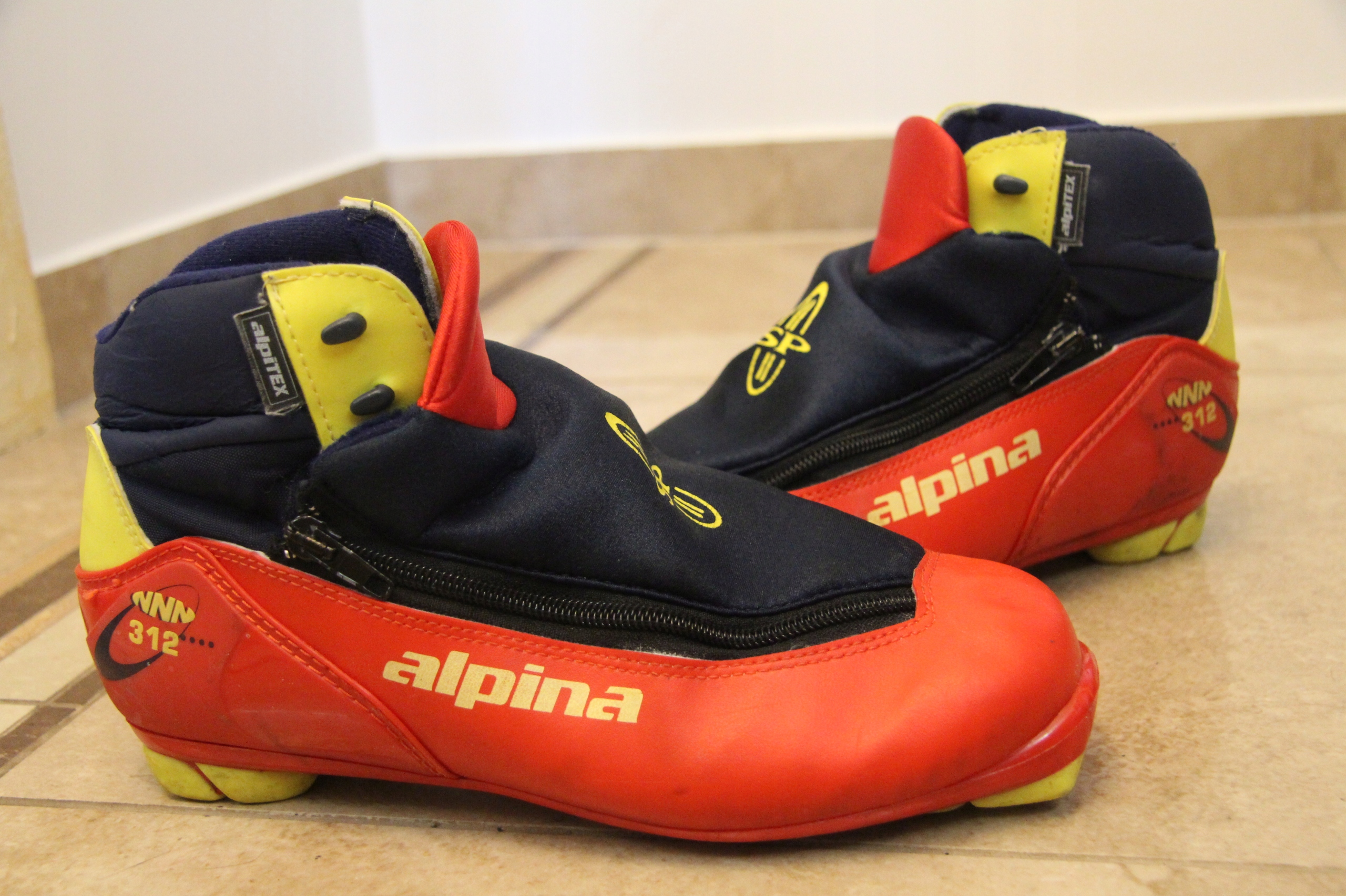 Alpina 312 - NNN - ROZ.40/26CM - OCIEPLONE Model T10