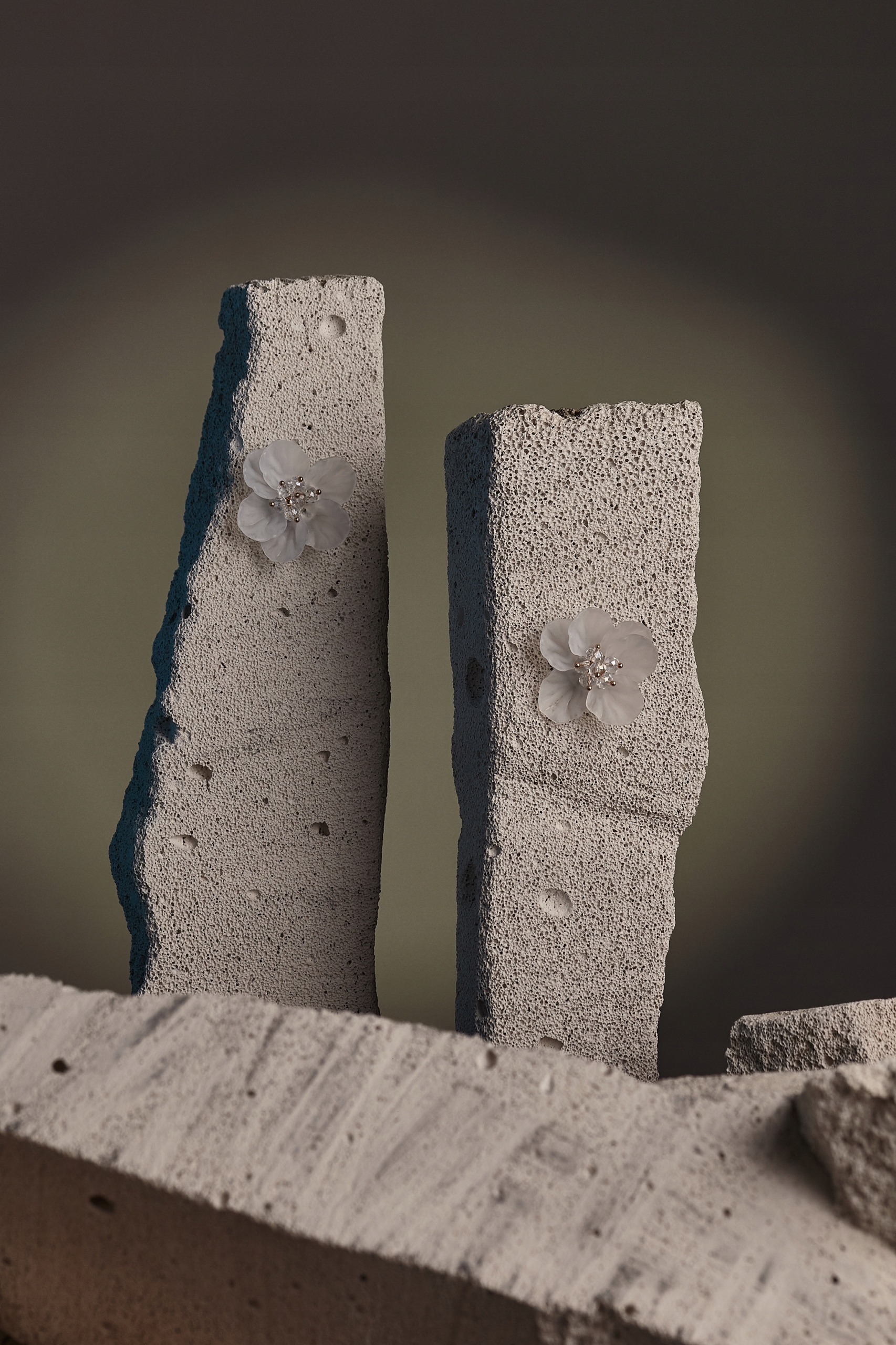 Srebrny kolczyki ozdoba forma kwiatka modne Marka Inna marka