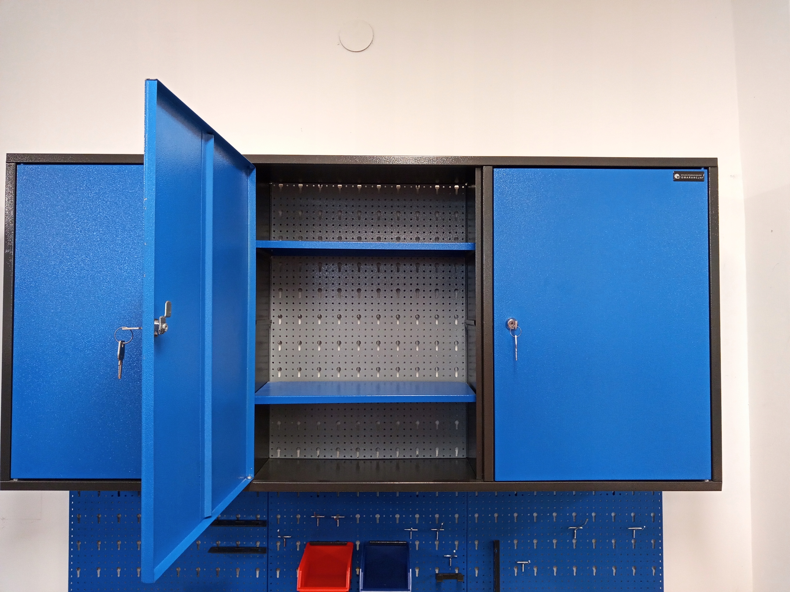 Мастерская шкаф для гаража производитель полки