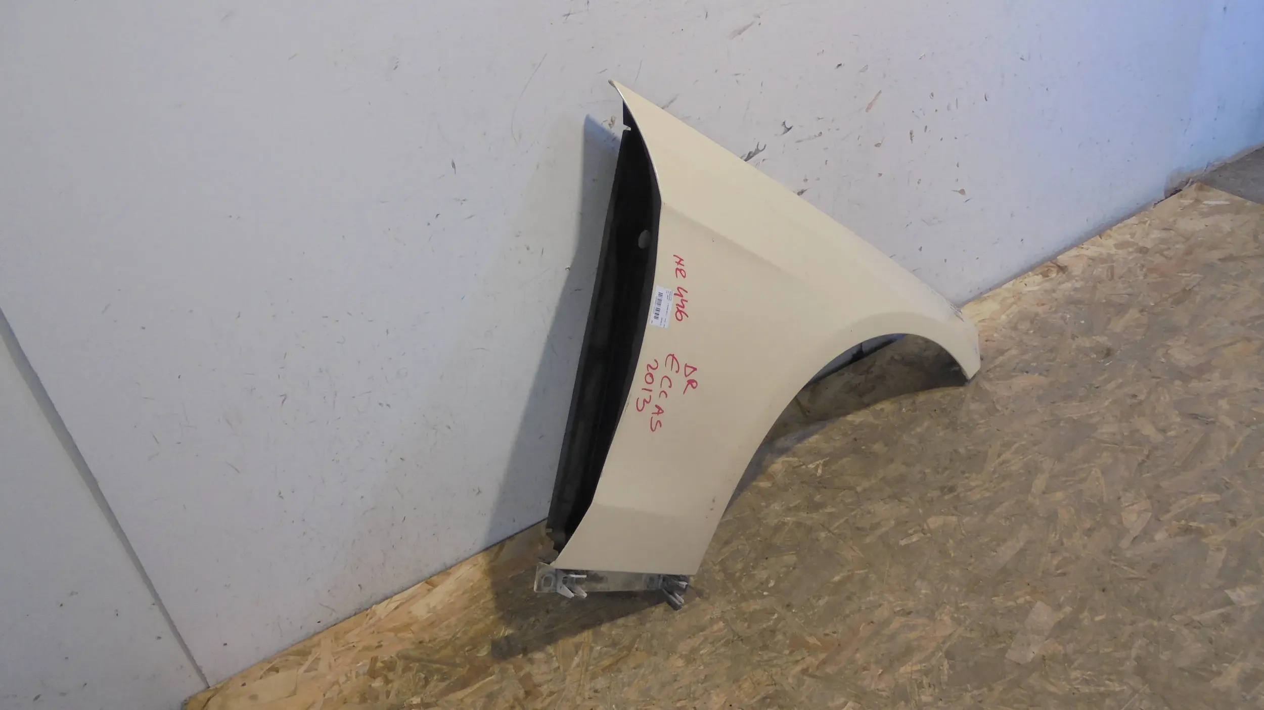 fender front right Mercedes E Klasa W212 09