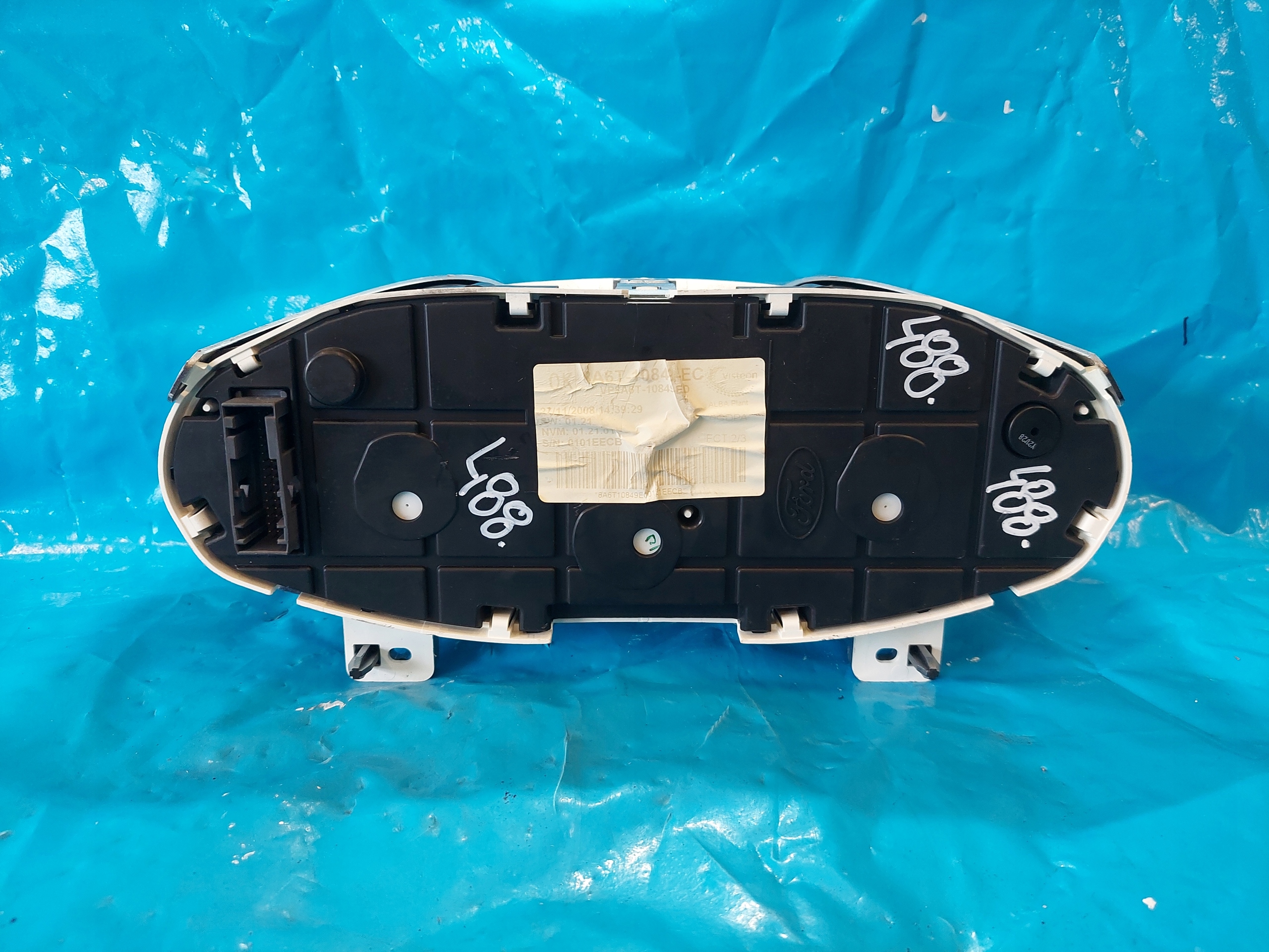 dials clock FIESTA 1.25 B MK7 8A6T10849AEC