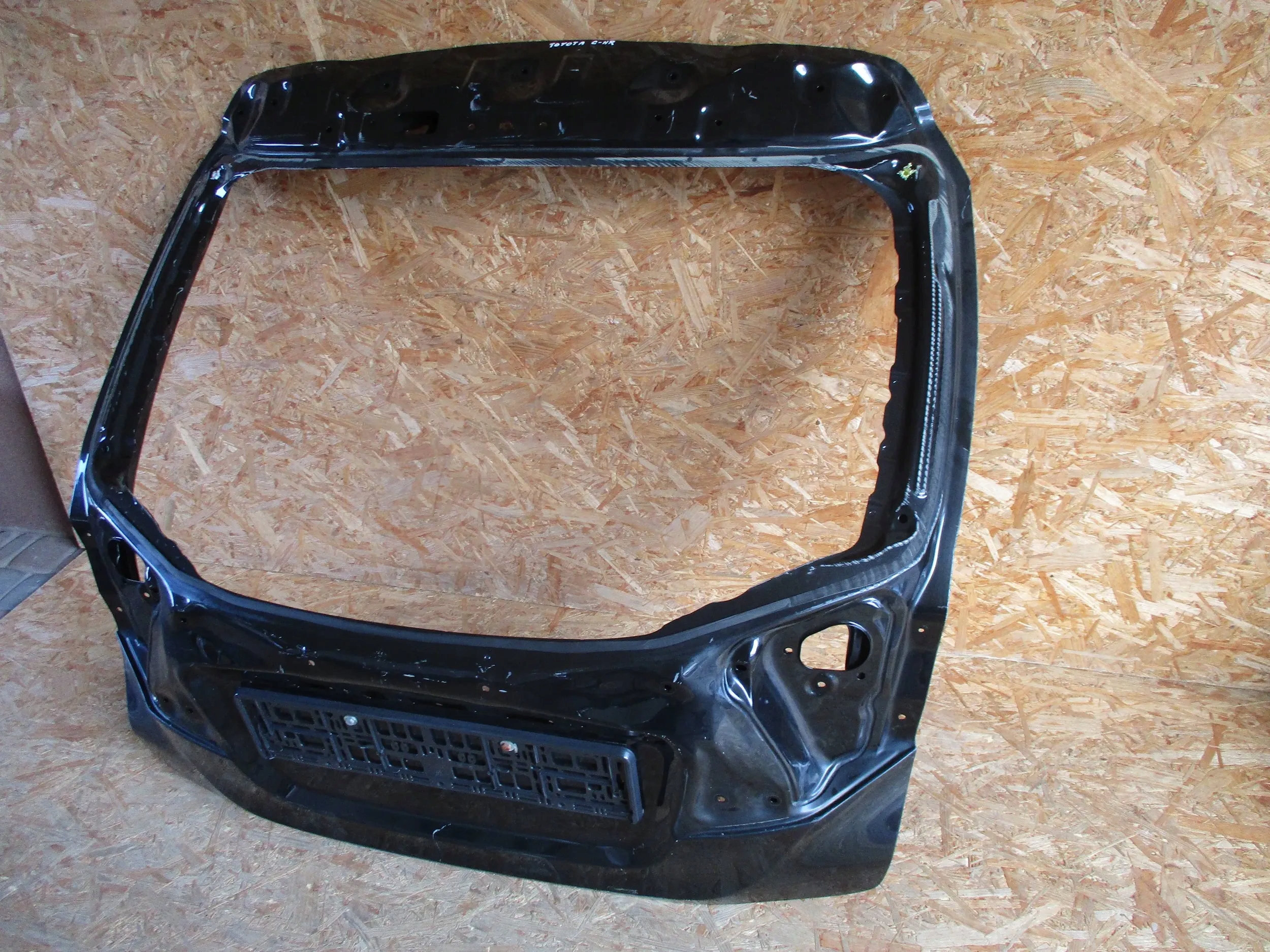HECKKLAPPE KOFFERRAUMDECKEL HINTEN TOYOTA C-HR