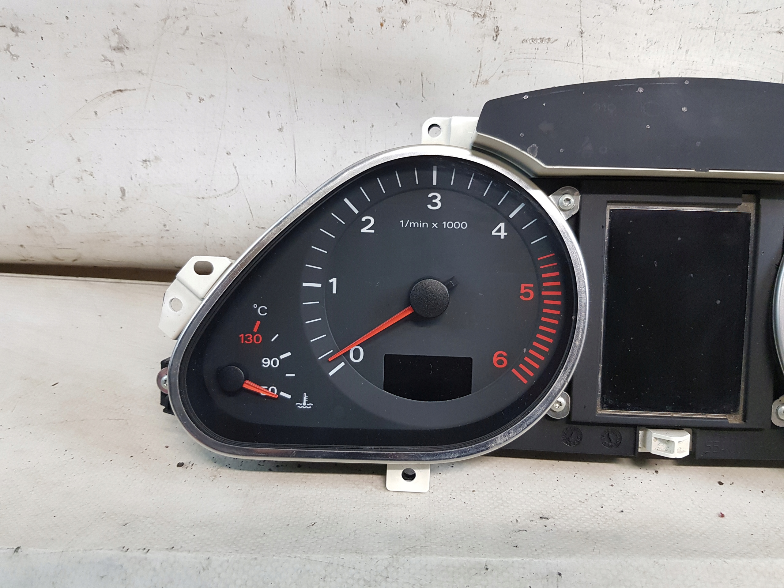 dials AUDI A6 C6 2.7 TDI V6 4F0 920 934 G 05r.