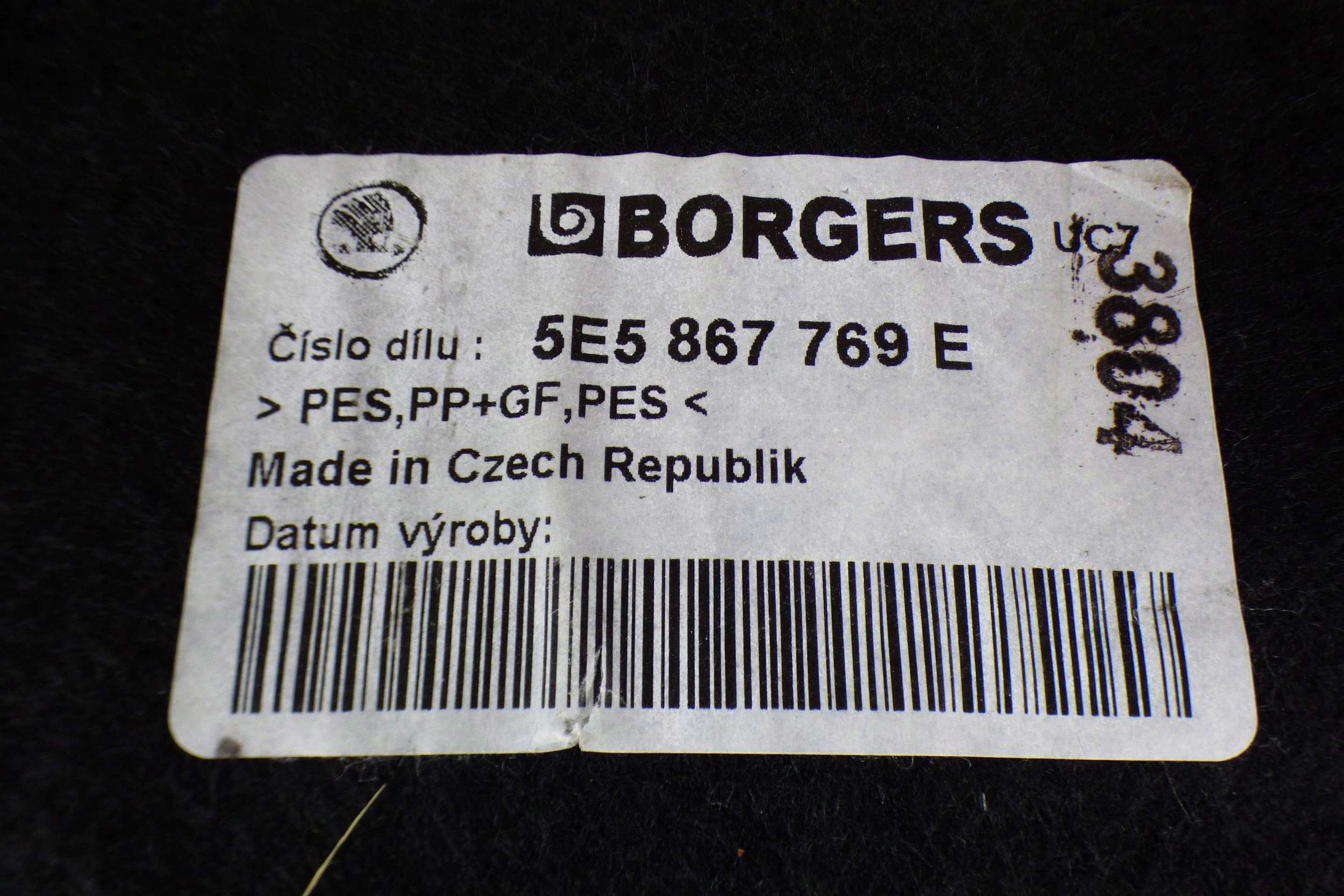 Skoda Octavia III plato boot rear part 5E5867769E st.BDB