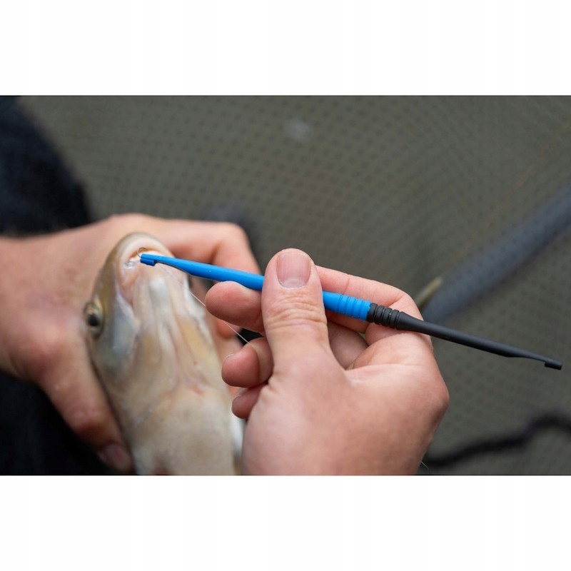 Pływający Wypychacz Dwustronny Z Igłą Do Przynęt Preston Na Feeder Spławik Marka Preston