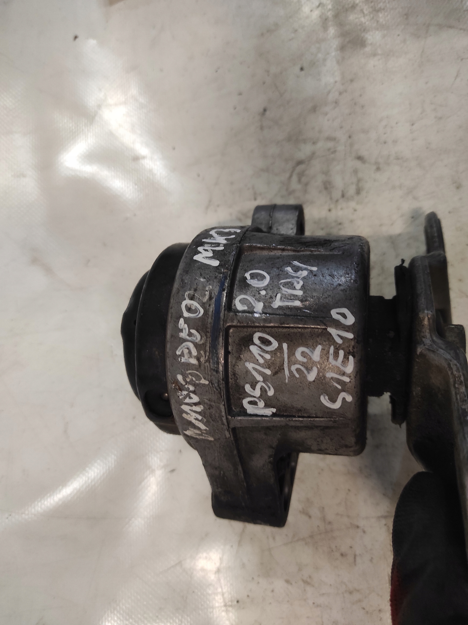 engine mount FORD MONDEO MK3 2.0 TDCI