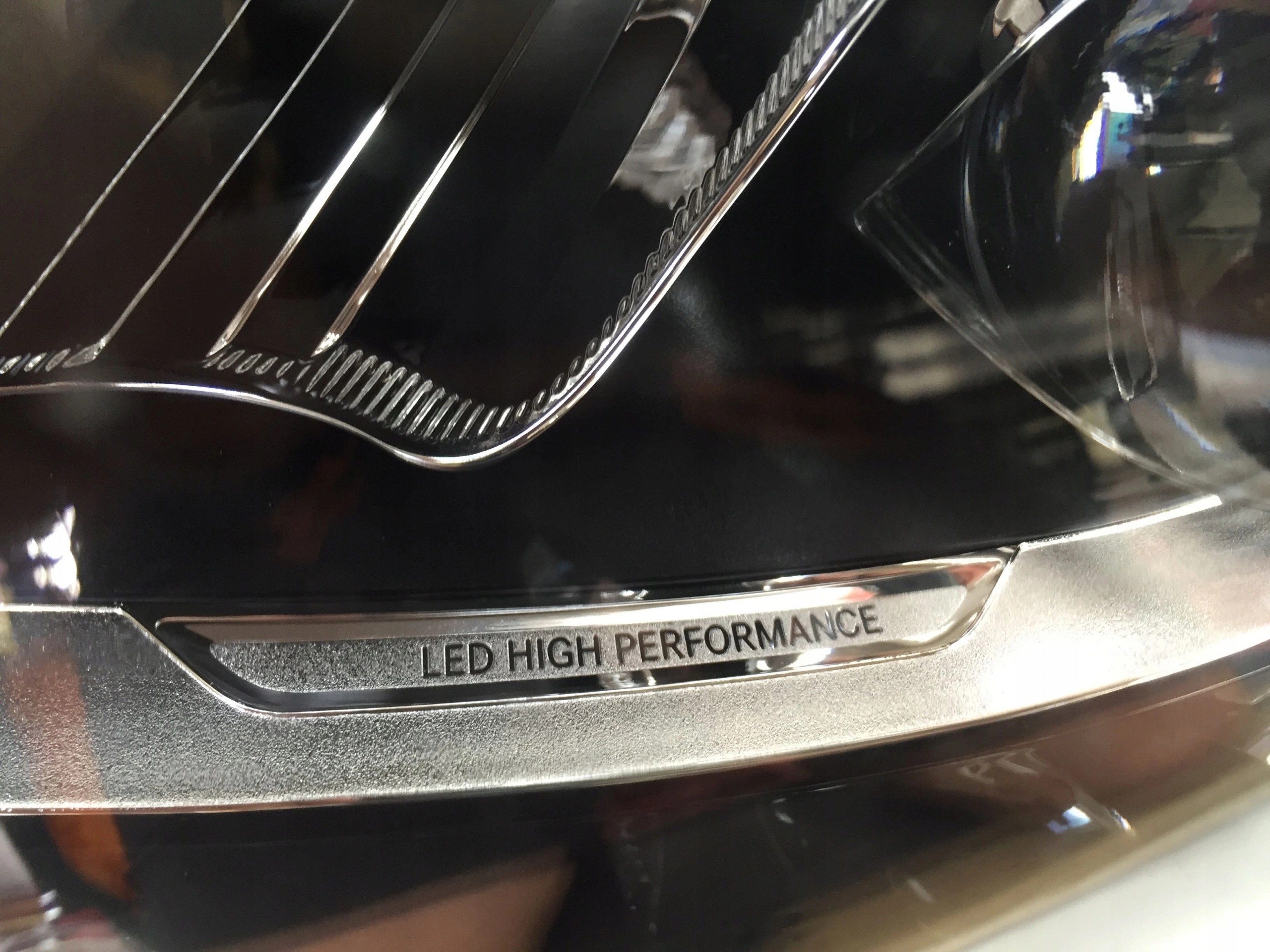 MERCEDES C W205 COUPE 2019 AMG LAMPA PRZÓD LEWA Producent części Mercedes-Benz OE