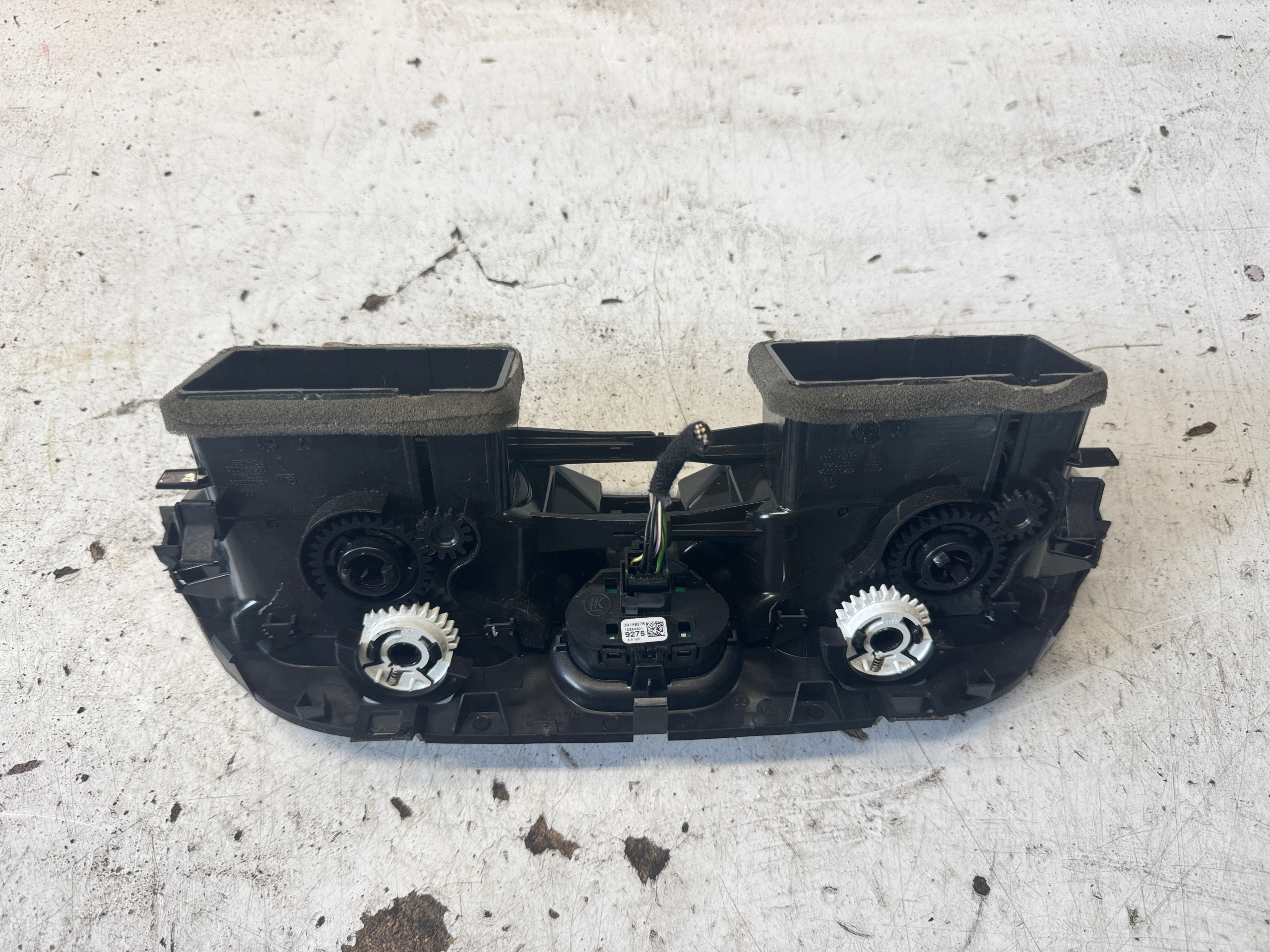 OPEL CORSA E central grid air conditioning devices W KONSOLE EUROPA 13384933