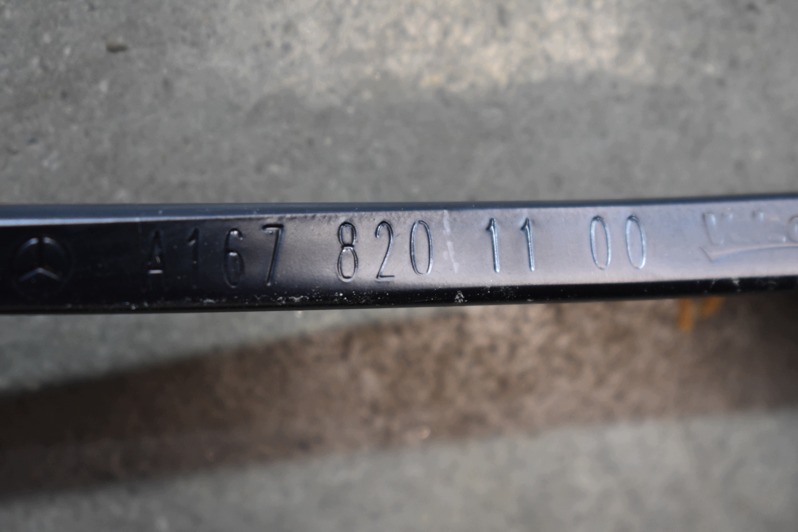 IDEALNE wiper arms MERCEDES GLS X167 1