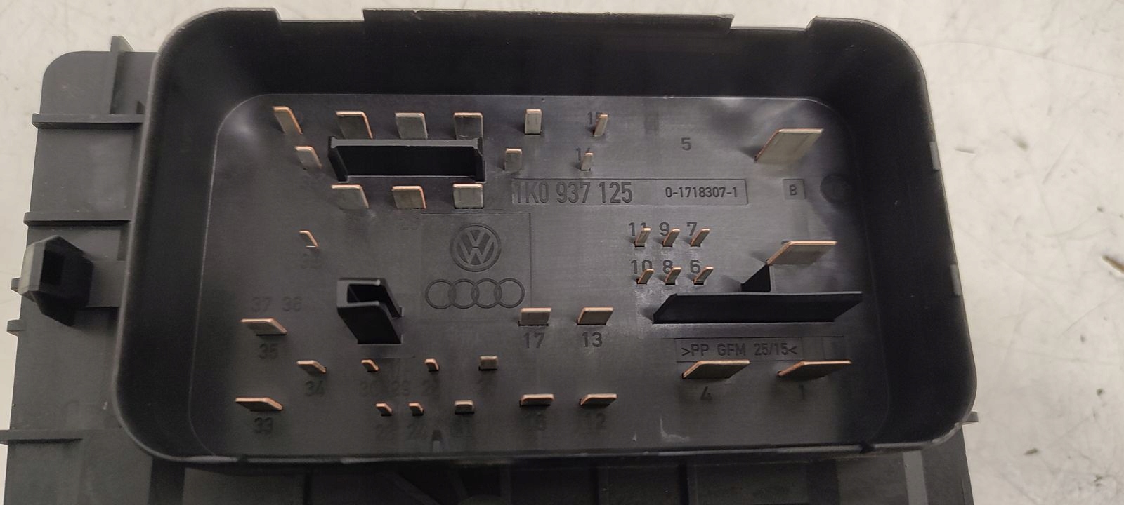 Module fusibles Audi A3 8P LIFT 3D 1,6 FSI