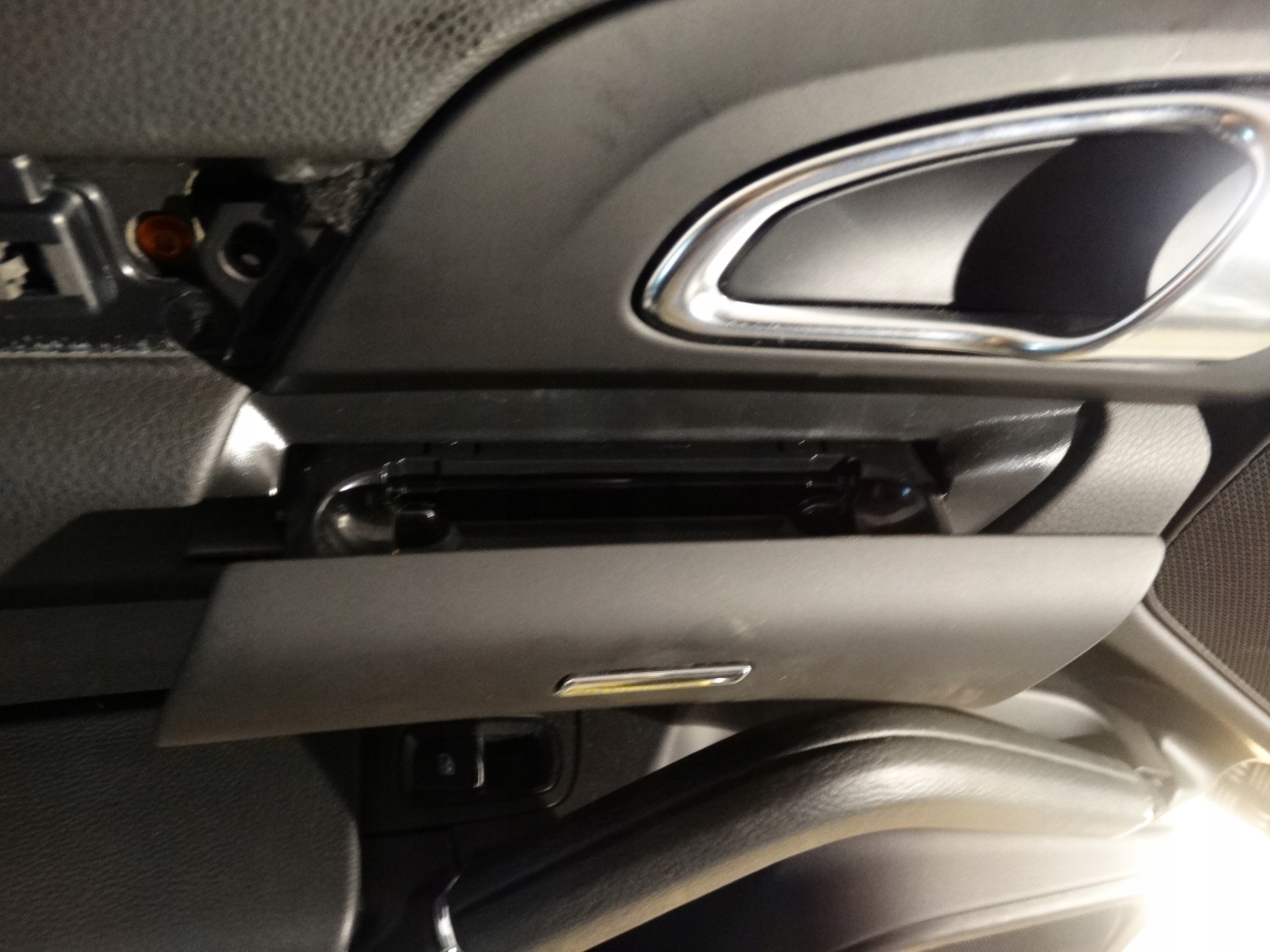 side door left rear part PORSCHE CAYENNE 7P5 LIFT 1