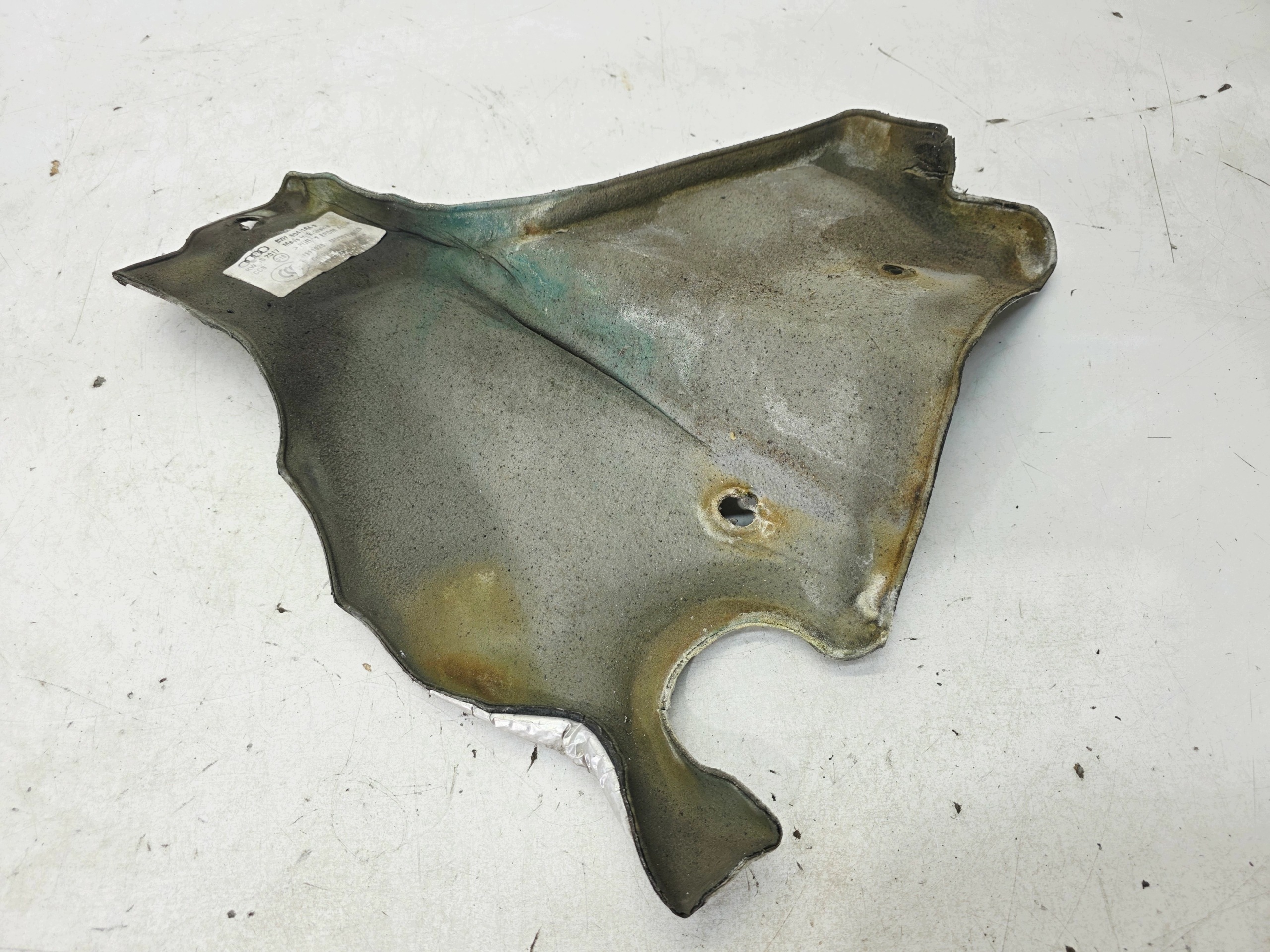 cover TERMICZNA partition wall right AUDI A4 B9 A5 2.0 TFSI 8W2804164E