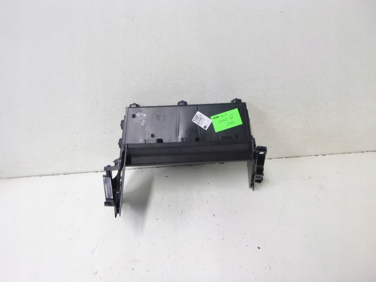 plato for telefon passenger compartment Kia Proceed CEED III 21r.