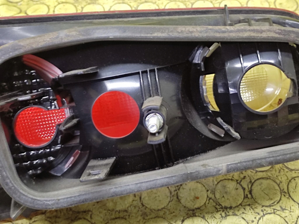 RENAULT LAGUNA II light right rear part W KALPE B74PH2