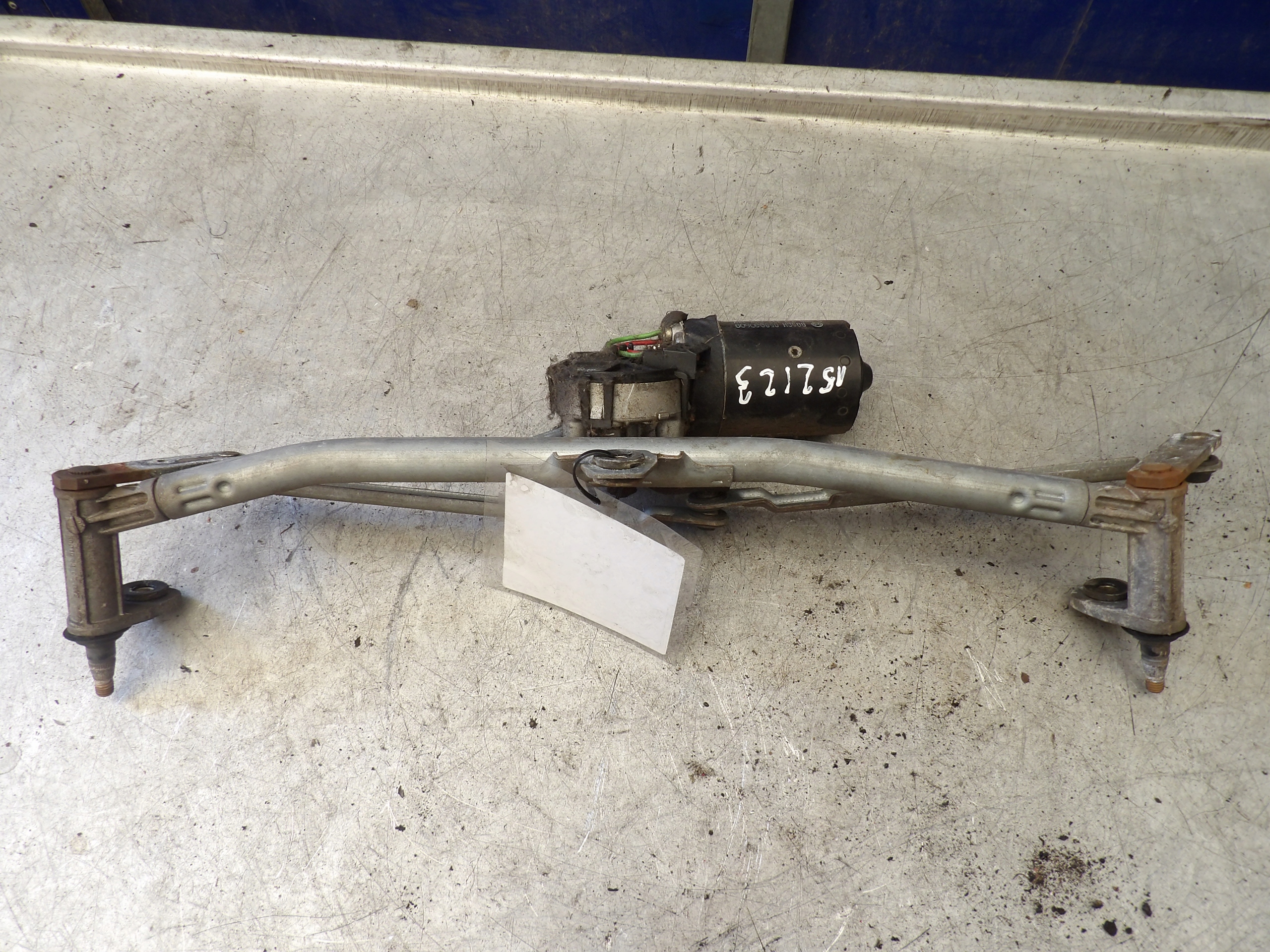 wiper mechanism front VW Golf IV 1J1955113A