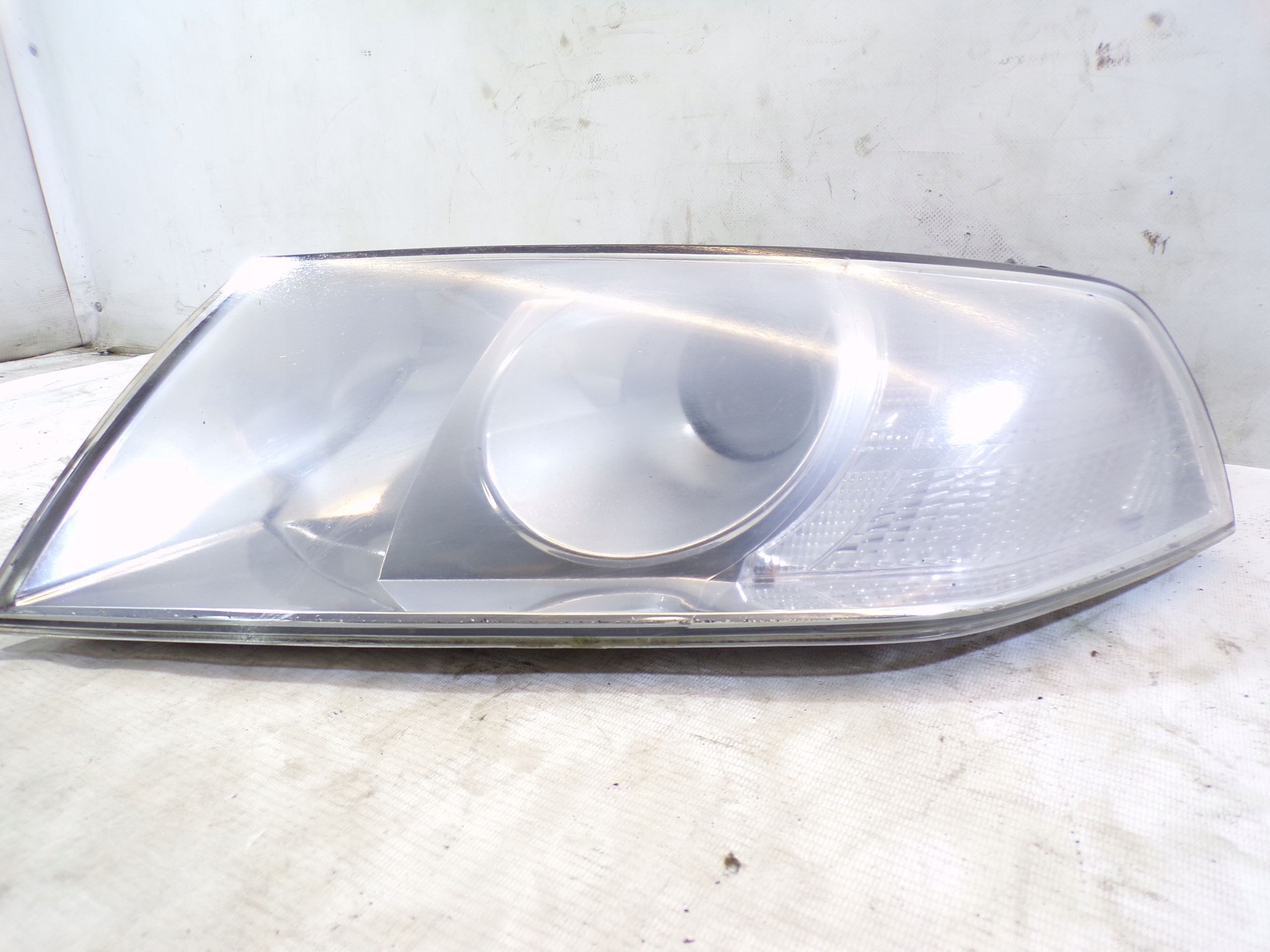 light front front left SKODA OCTAVIA 2 II lens (1) (K1)