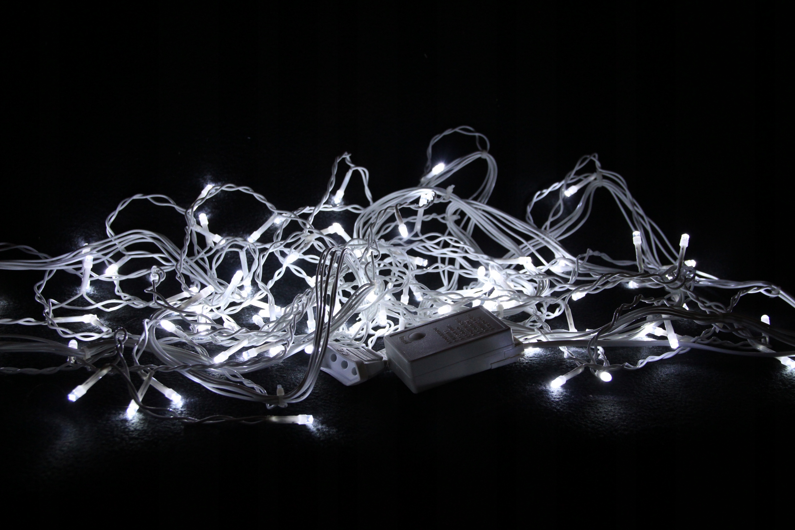 

Sople Z Programatorem 200 Led Lampki Biały Zimny