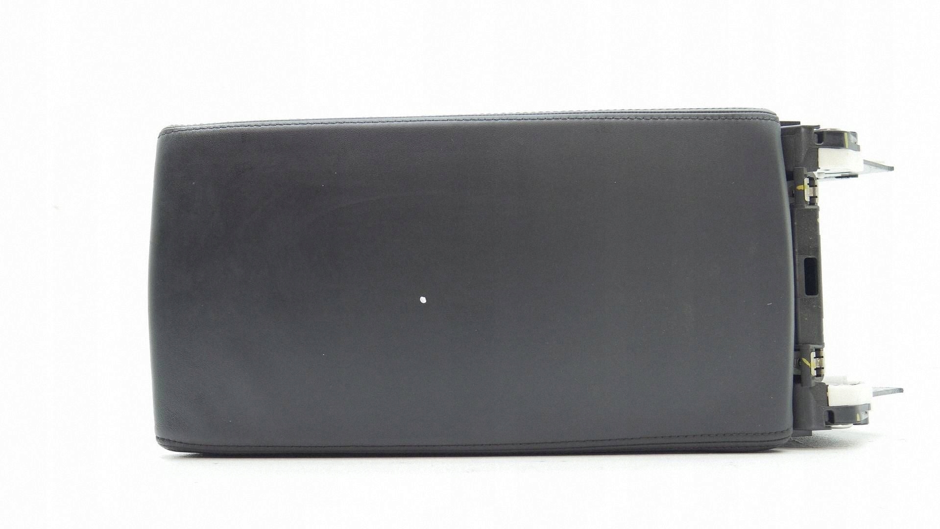 armrest central TUNELU SKODA SUPERB III LIFT 3V0864207A
