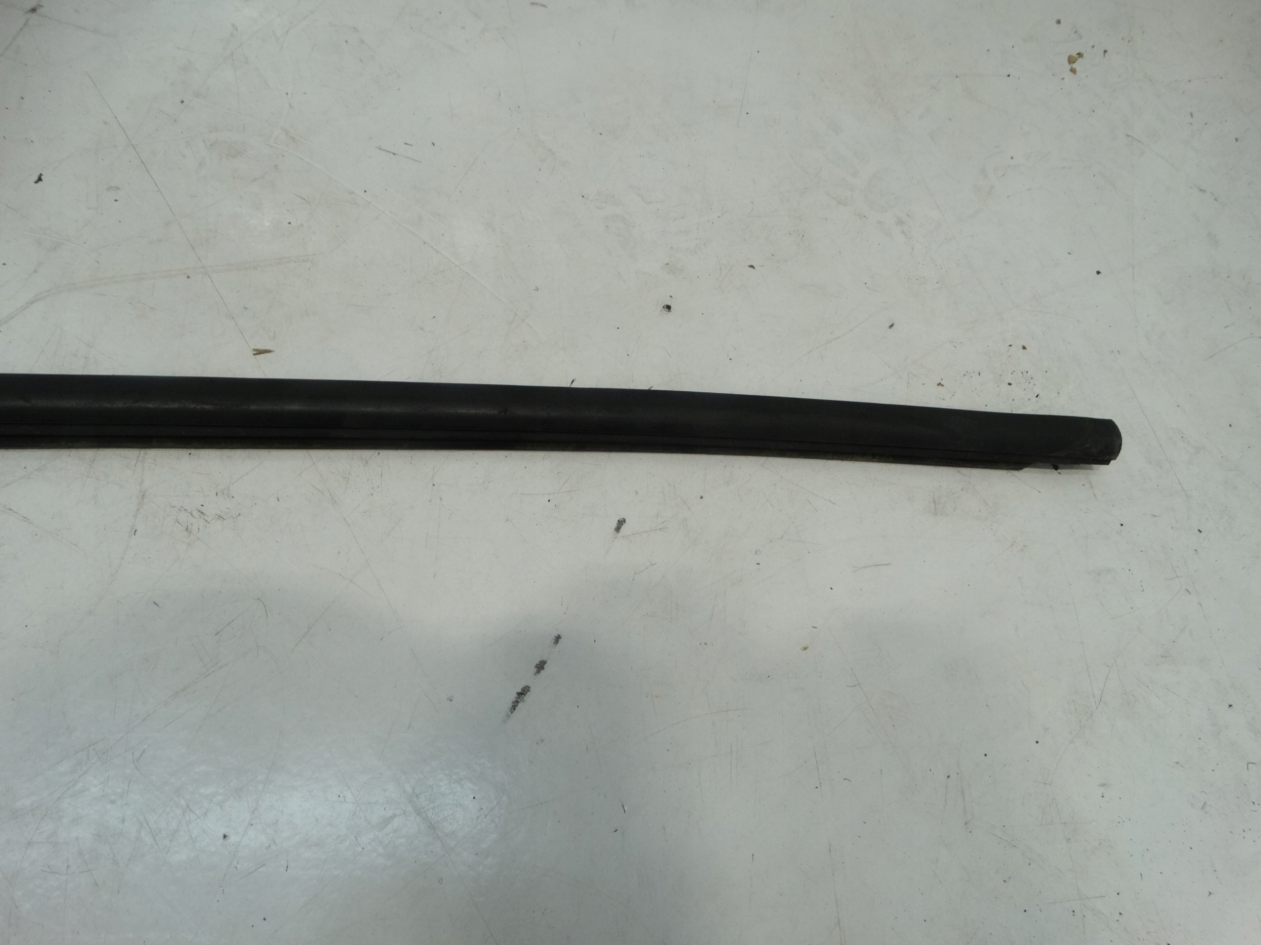 moulding door exterior left front BMW 1 F20 2013R.