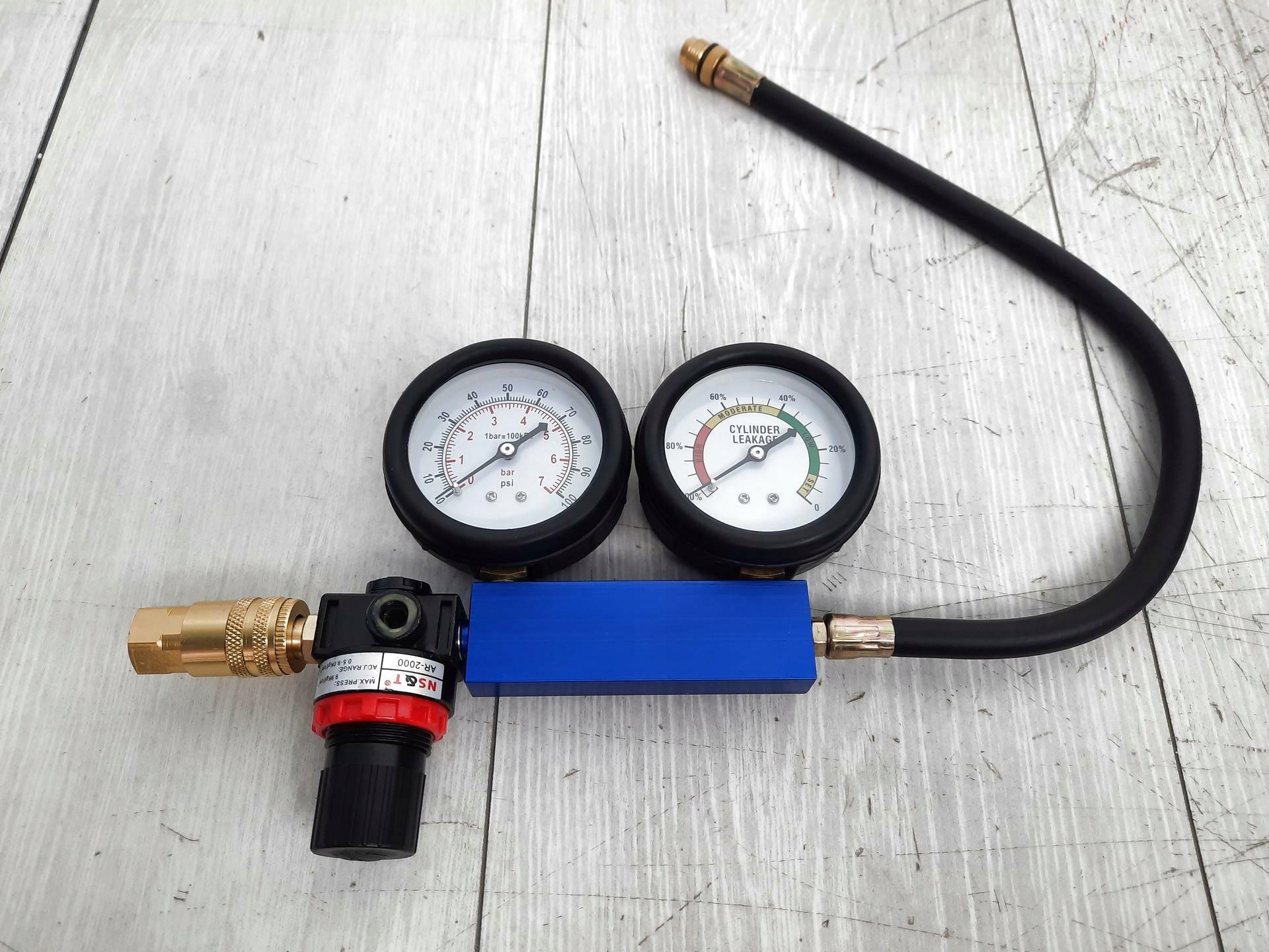 Tester utraty ciśnienia w cylindrach KS Tools 150.1780 Kod producenta 150.1780