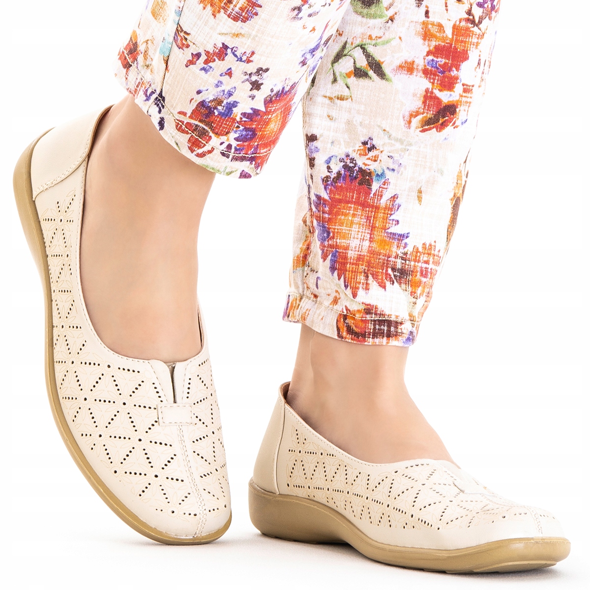 Polobotky Ažurové plochý podpatek vč. kůže lehké Širší měkké Wojtyłko 39