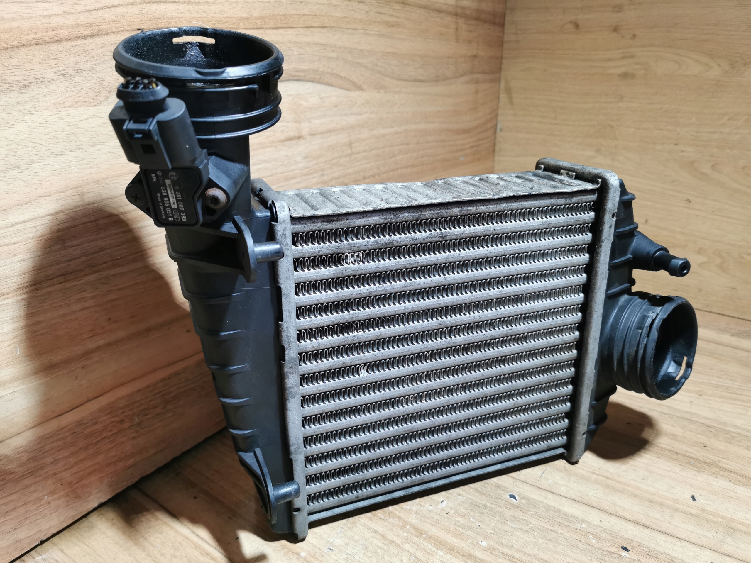 Интеркулер пассат б7. Интеркулера пассат б5. Радиатор охлаждения акпп passat b5. Интеркулер пассат б7. Интеркулер пассат б5 1.