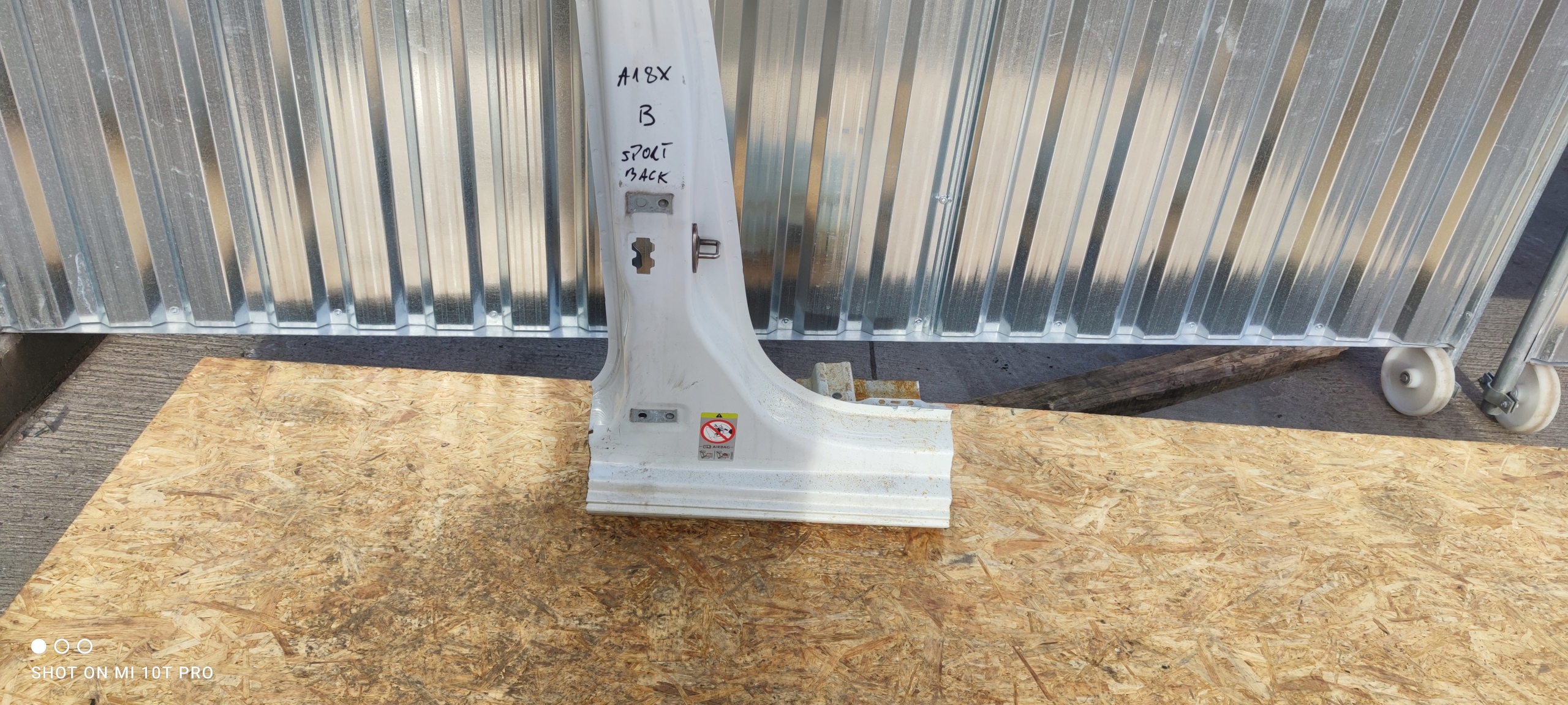 pillar threshold BOK right side AUDI A1 8X SPORTBACK