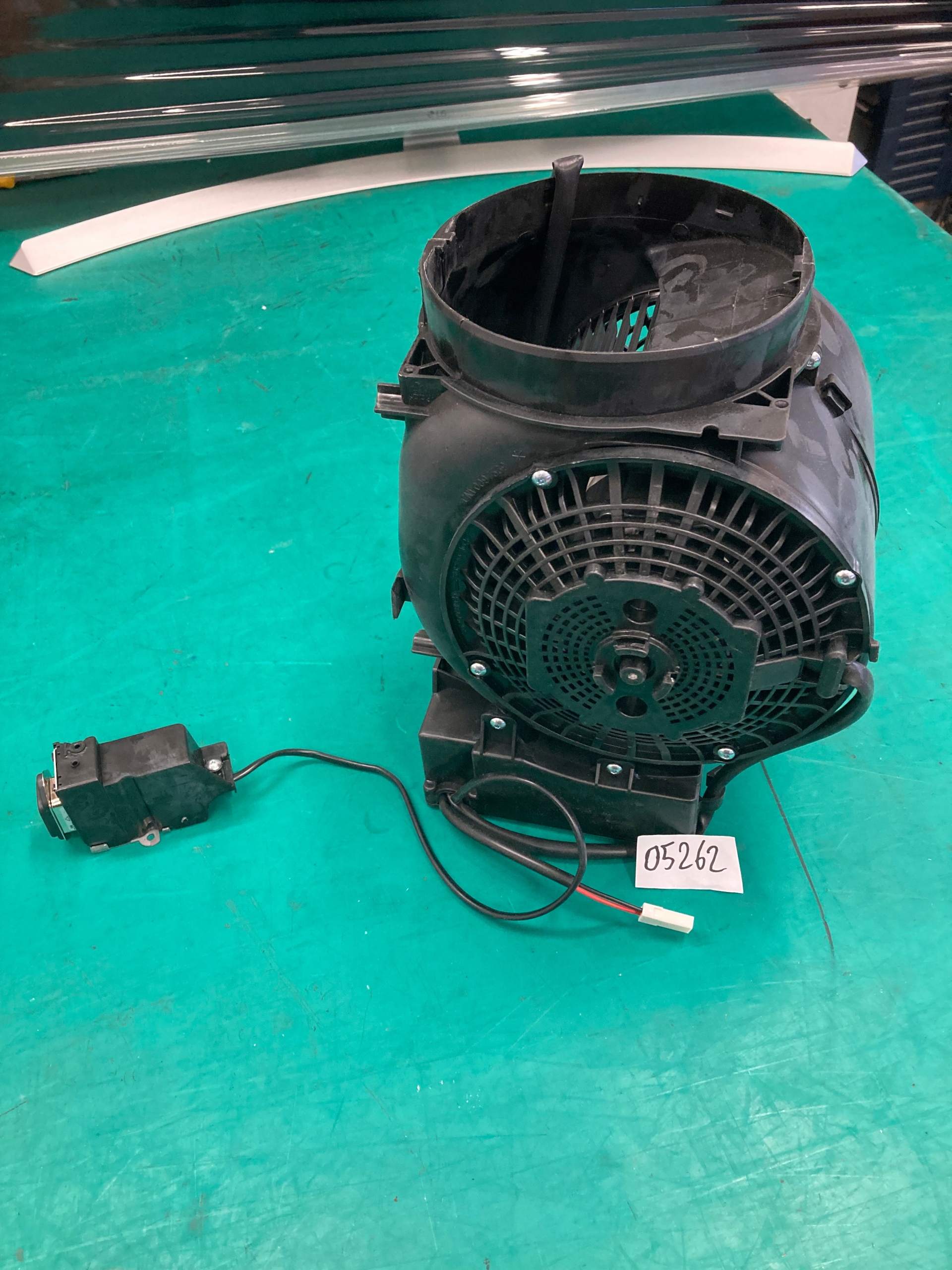 Silnik okapu DG81-02265A