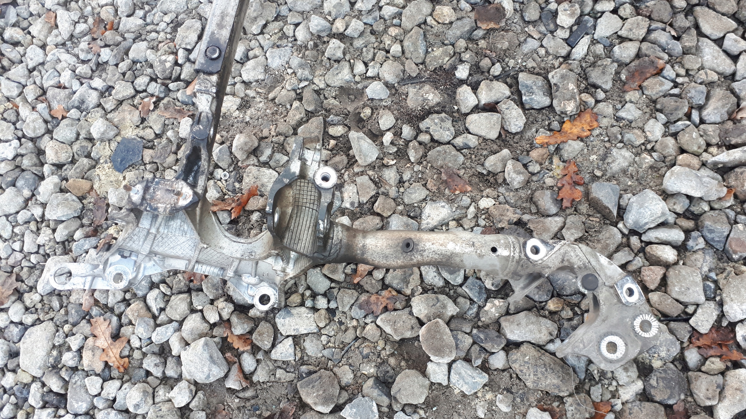 A4 B8 LIFT subframe axle beam axle beam front 8K0399315G A5